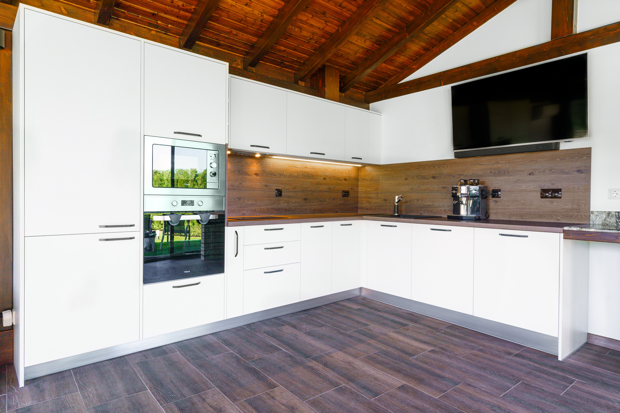 Мебели Русев-Лятна кухня. Професионален фотограф в Пловдив и областта