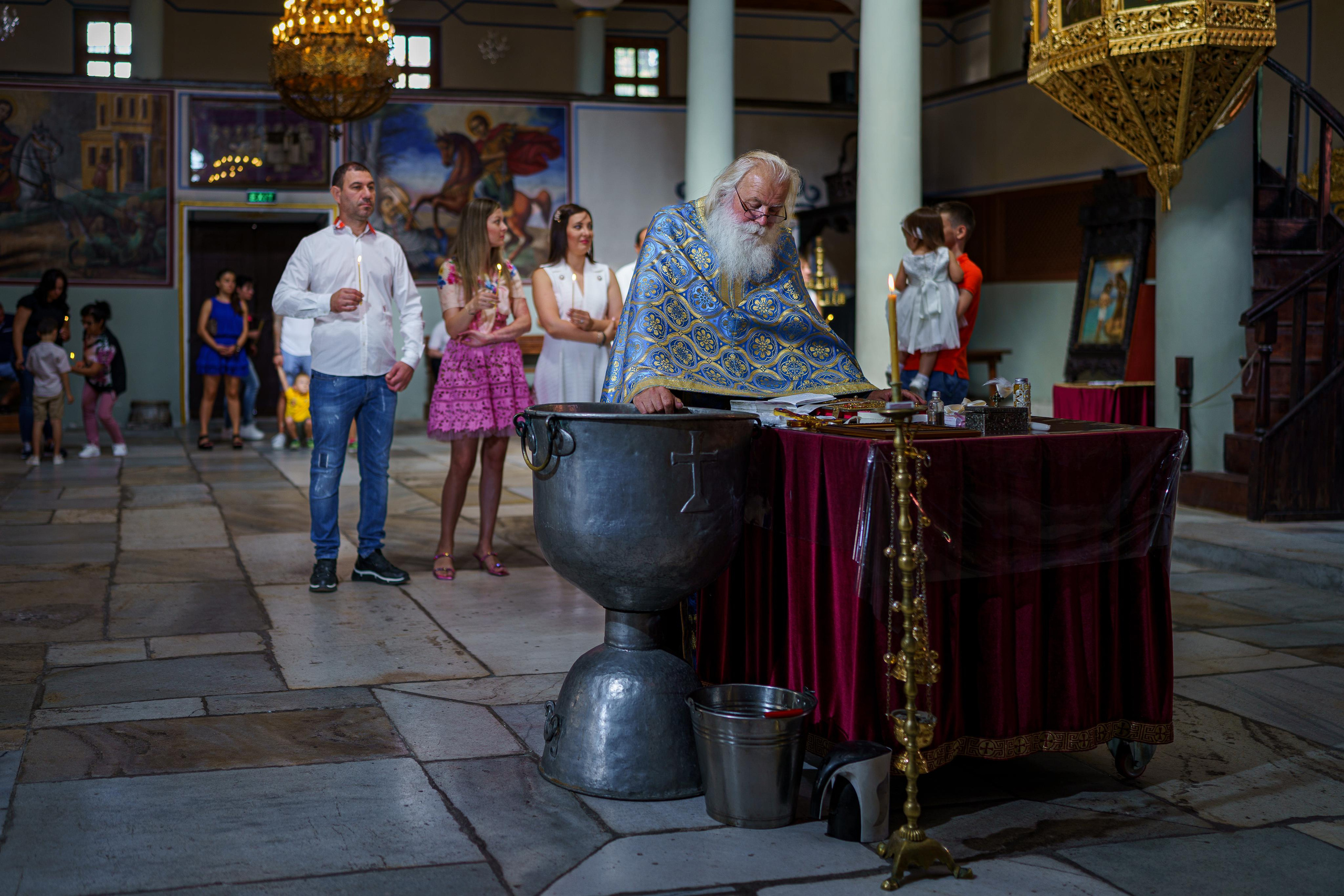 Свето Кръщение Виктория. Професионален фотограф в Пловдив и областта