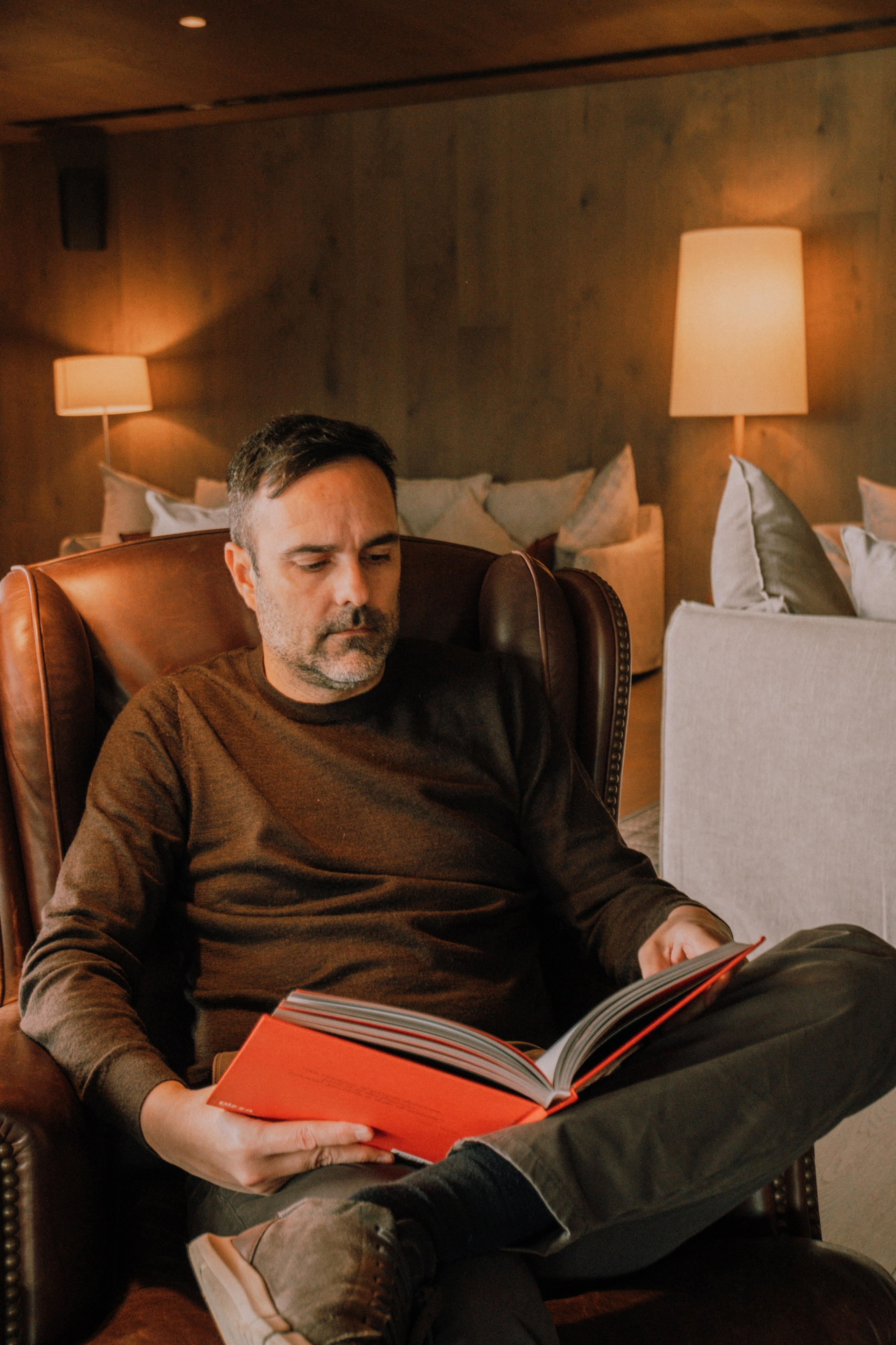 Sesión familiar en el bosque. Fotografía profesional en Calafell - Elena Medvedeva