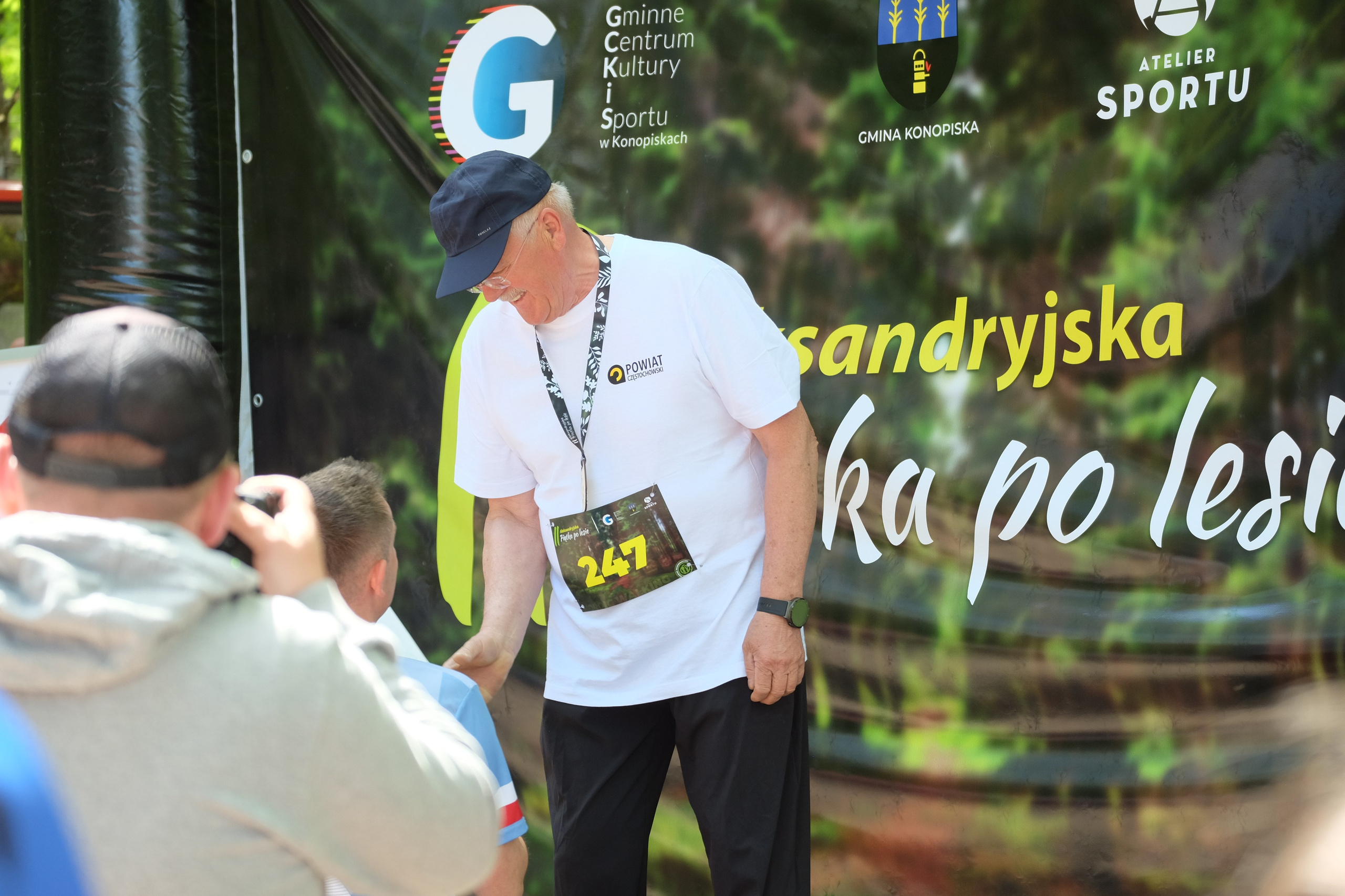 Aleksandryjska Piątka po lesie. Main