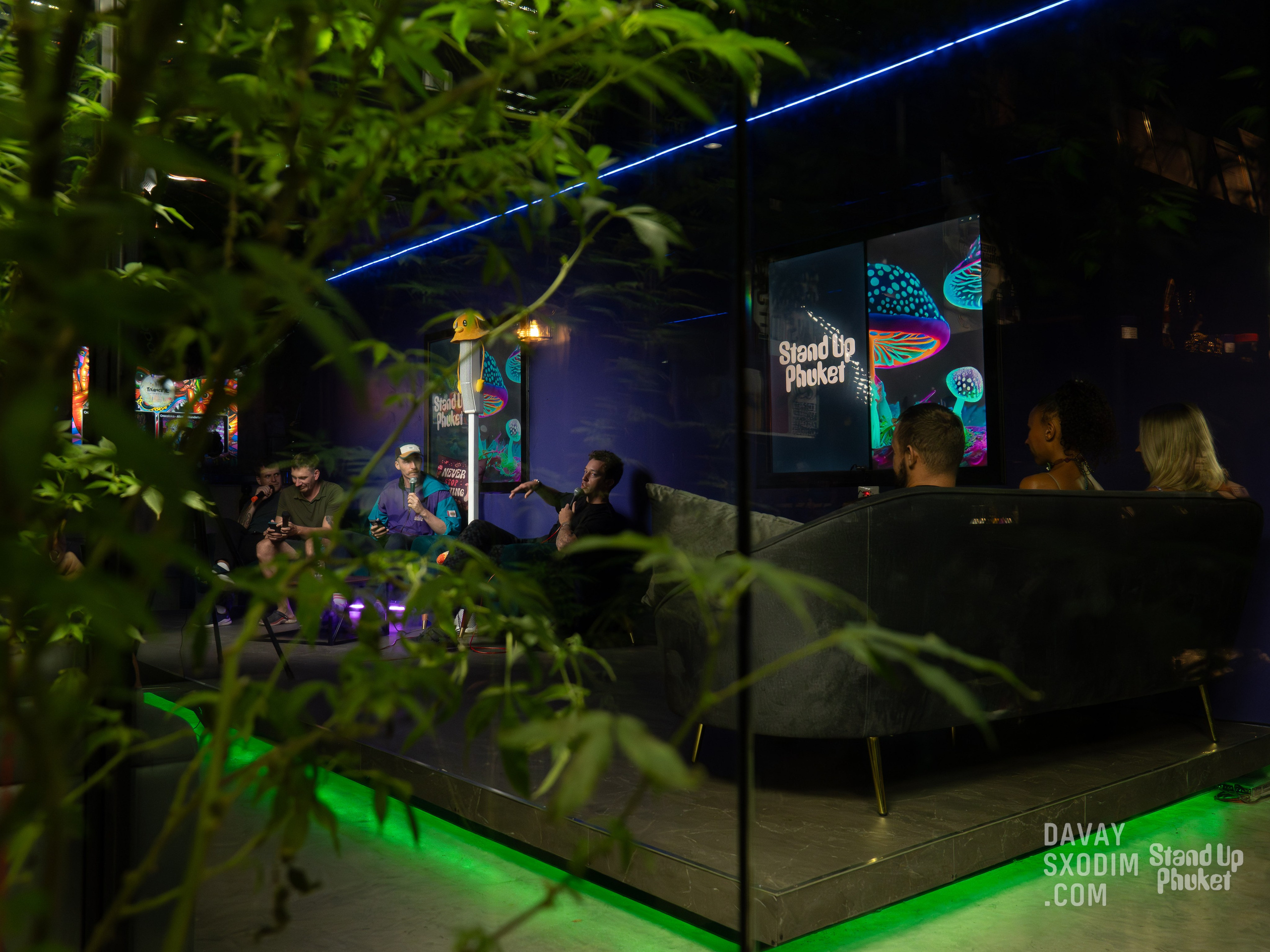 Standup-шоу «Тай-Болтай» | Фоторепортаж | Афиша | DAVAYSXODIM.com PHUKET. АФИША|ФОТОРЕПОРТАЖИ|ИВЕНТЫ|ПХУКЕТ