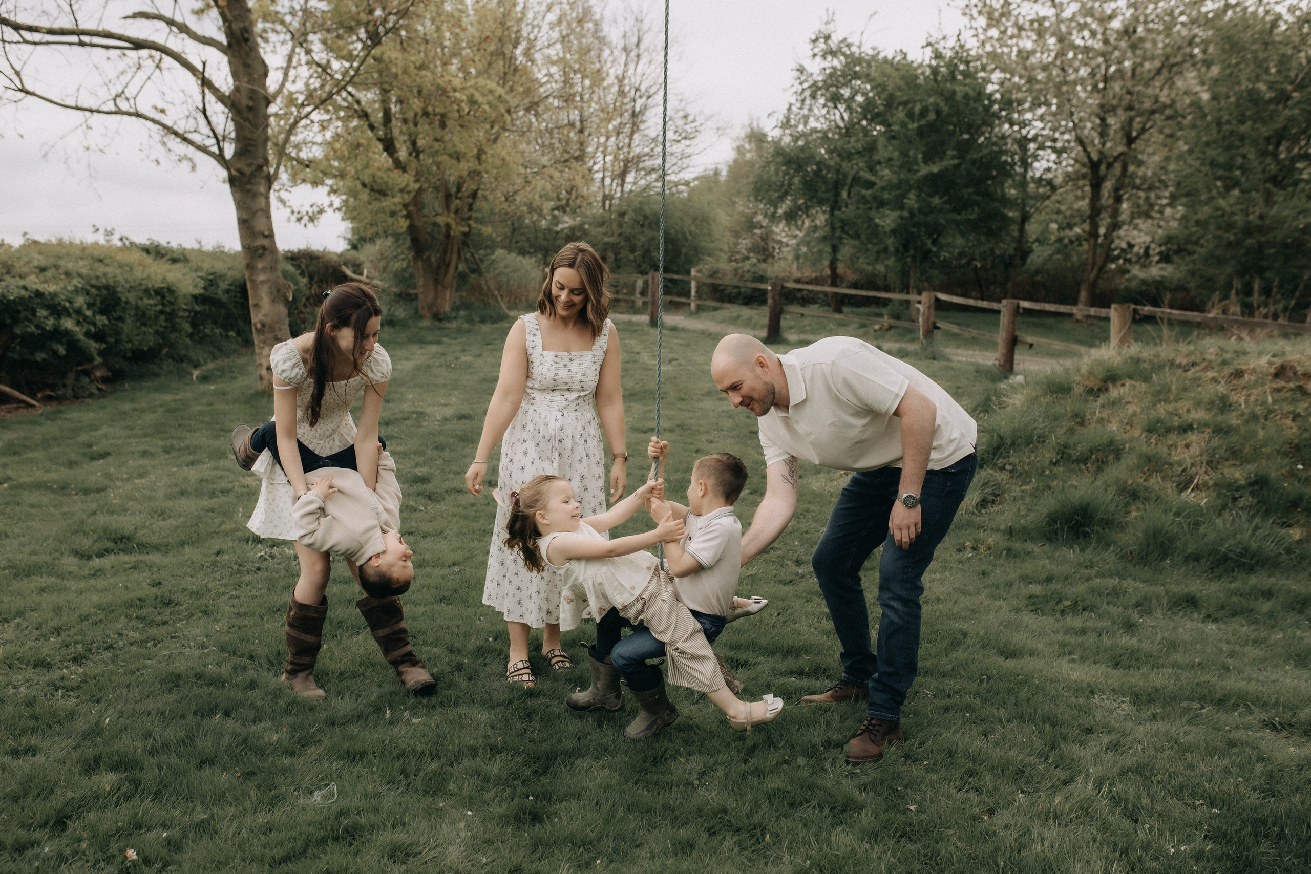 Big Family Moments. Wedding and Portrait Photographer Evie Moon