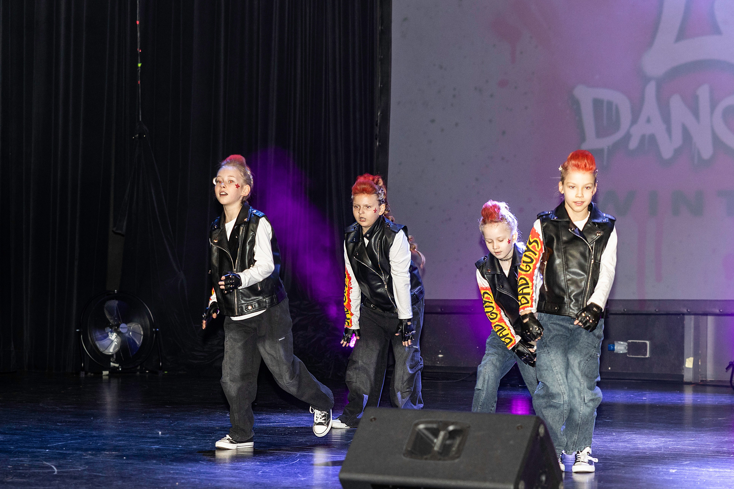 LEO DANCE SHOW WINTER 2025. Семейный и детский фотограф в Варшаве Мила Бобровская