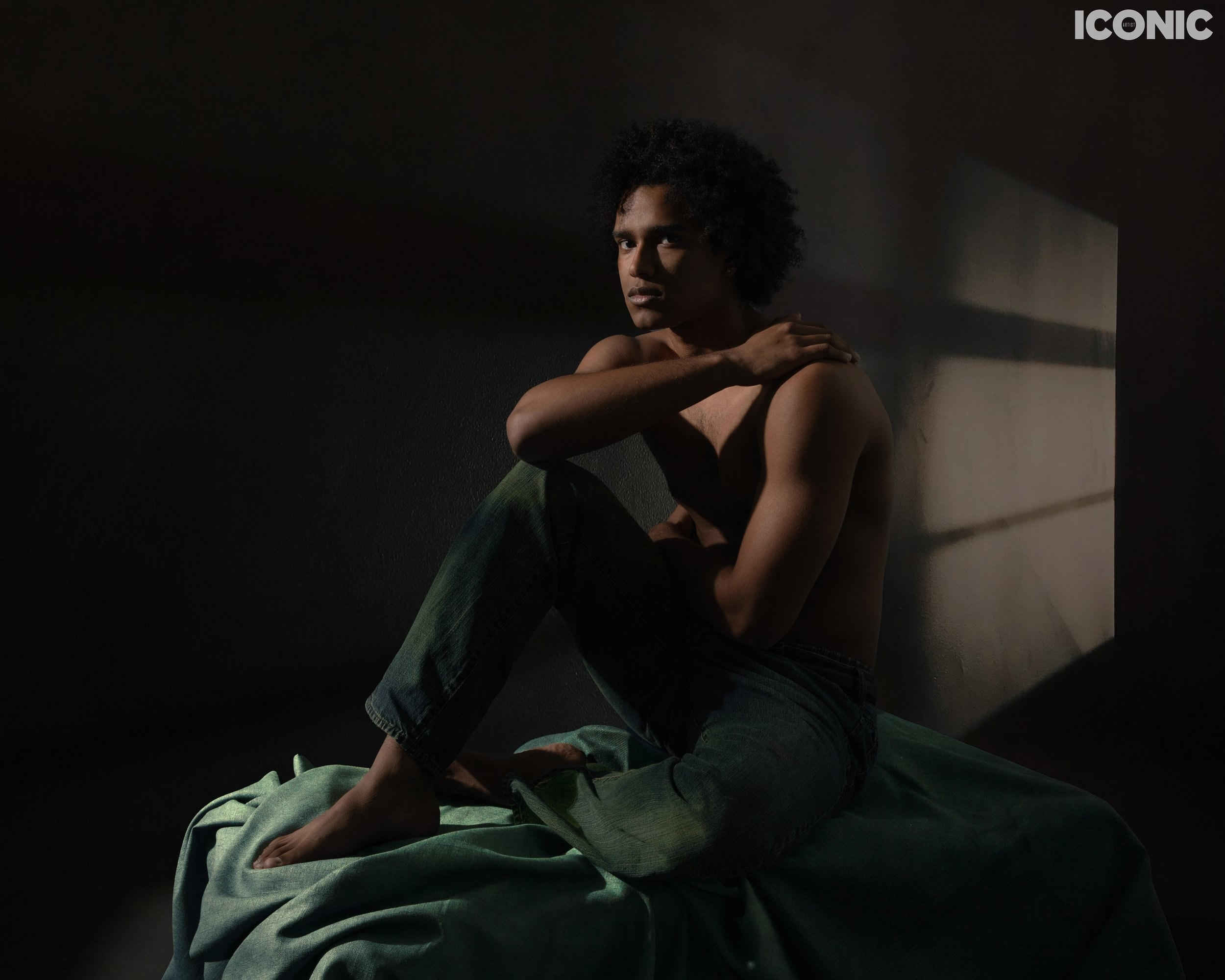 ICONIC. Ксения Мирная — Фотограф, с которым вы напишете вашу историю…