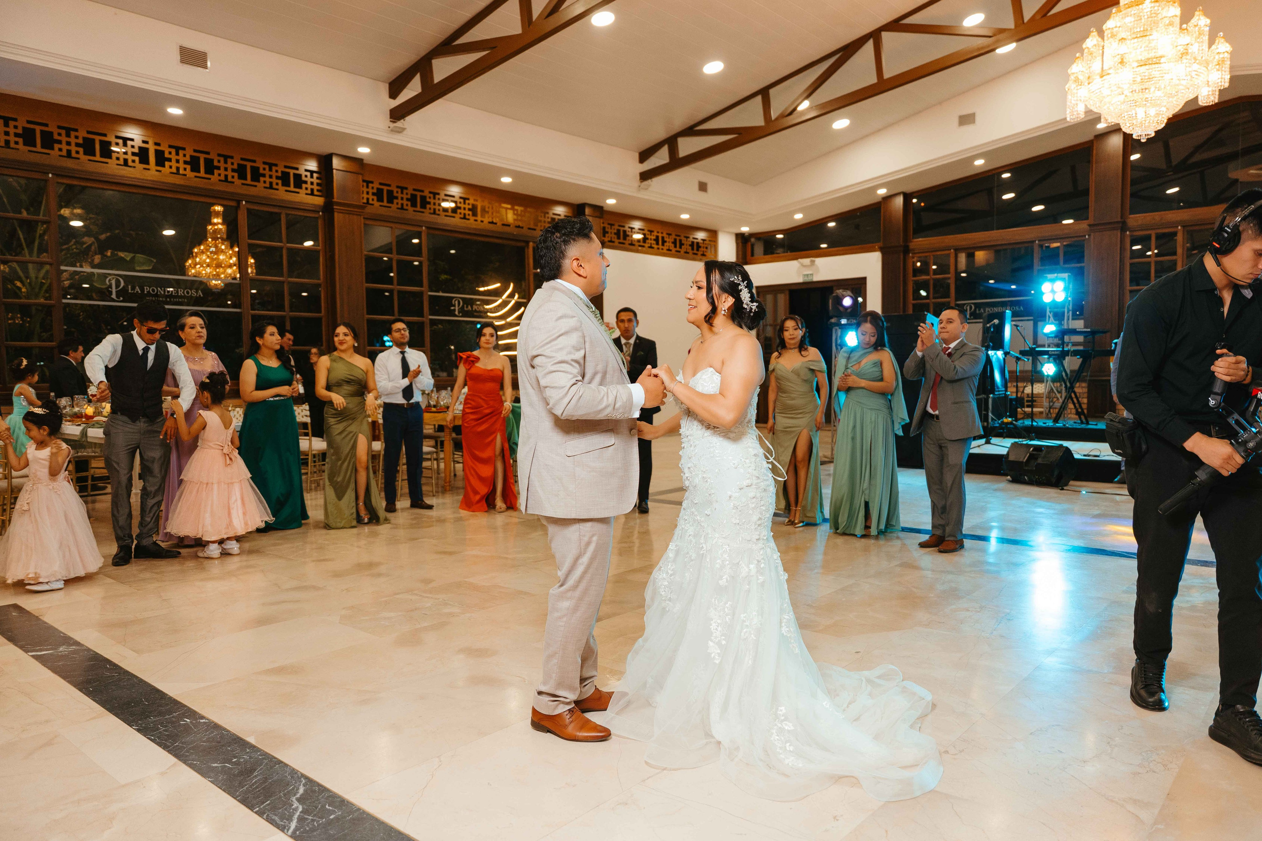 Karol y Jairon. Fotógrafo de bodas en Loja Ecuador | Piero Alvarez PH