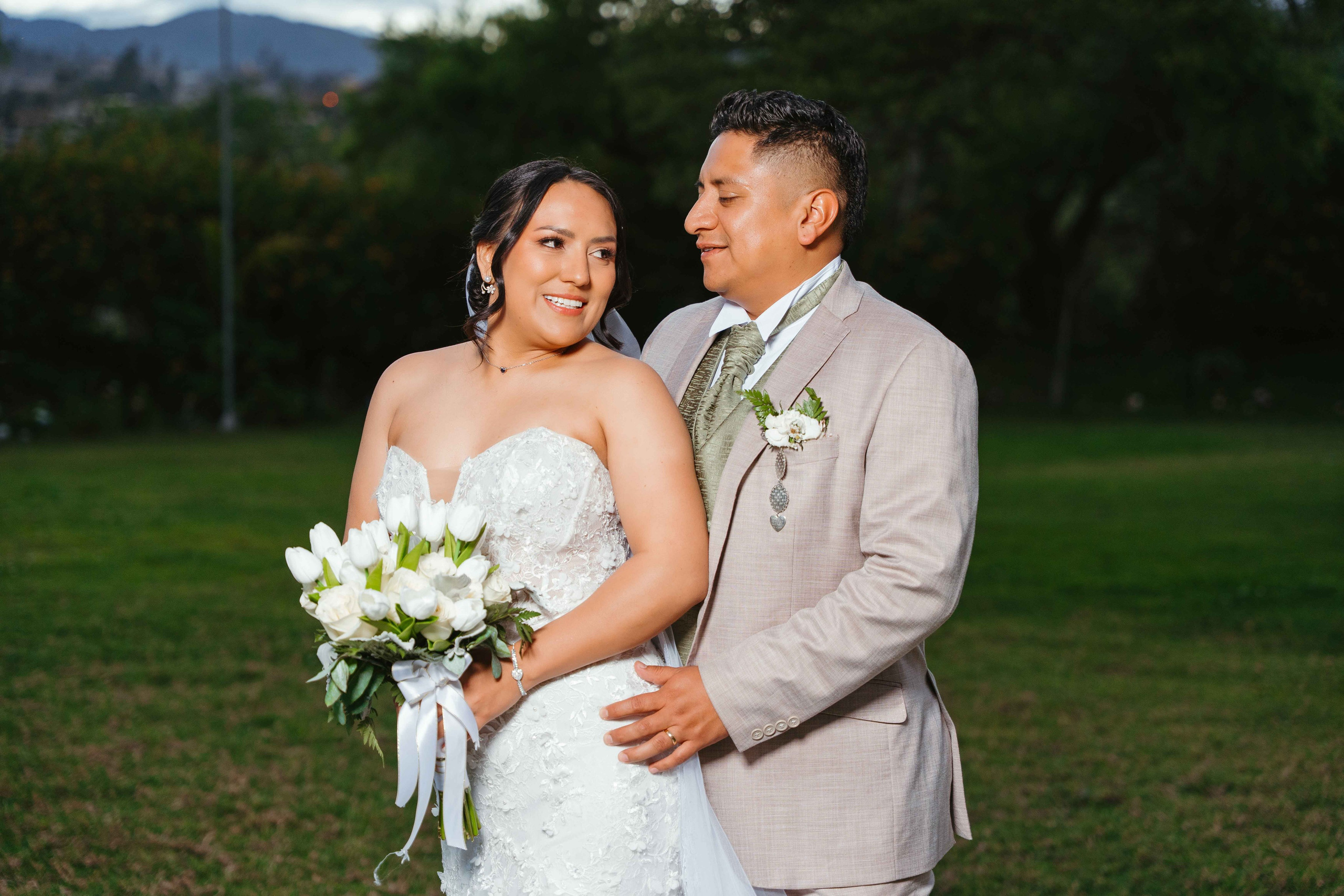 Karol y Jairon. Fotógrafo de bodas en Loja Ecuador | Piero Alvarez PH