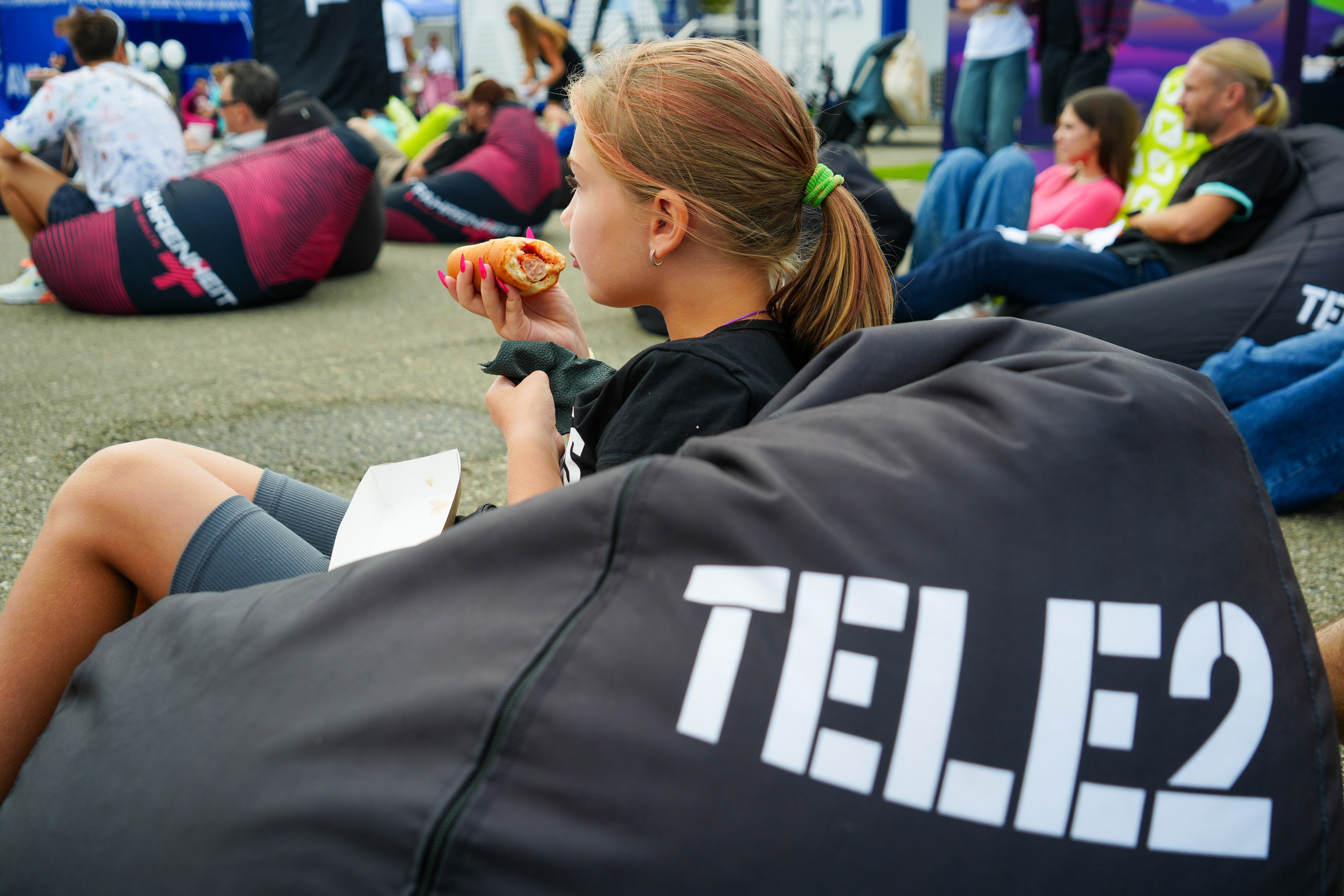 Фотоотчет партнерской интеграции для компании TELE2 на фестивале Ironstar. Репортажный фотограф в Красной Поляне и Сочи Павлюченко Екатерина