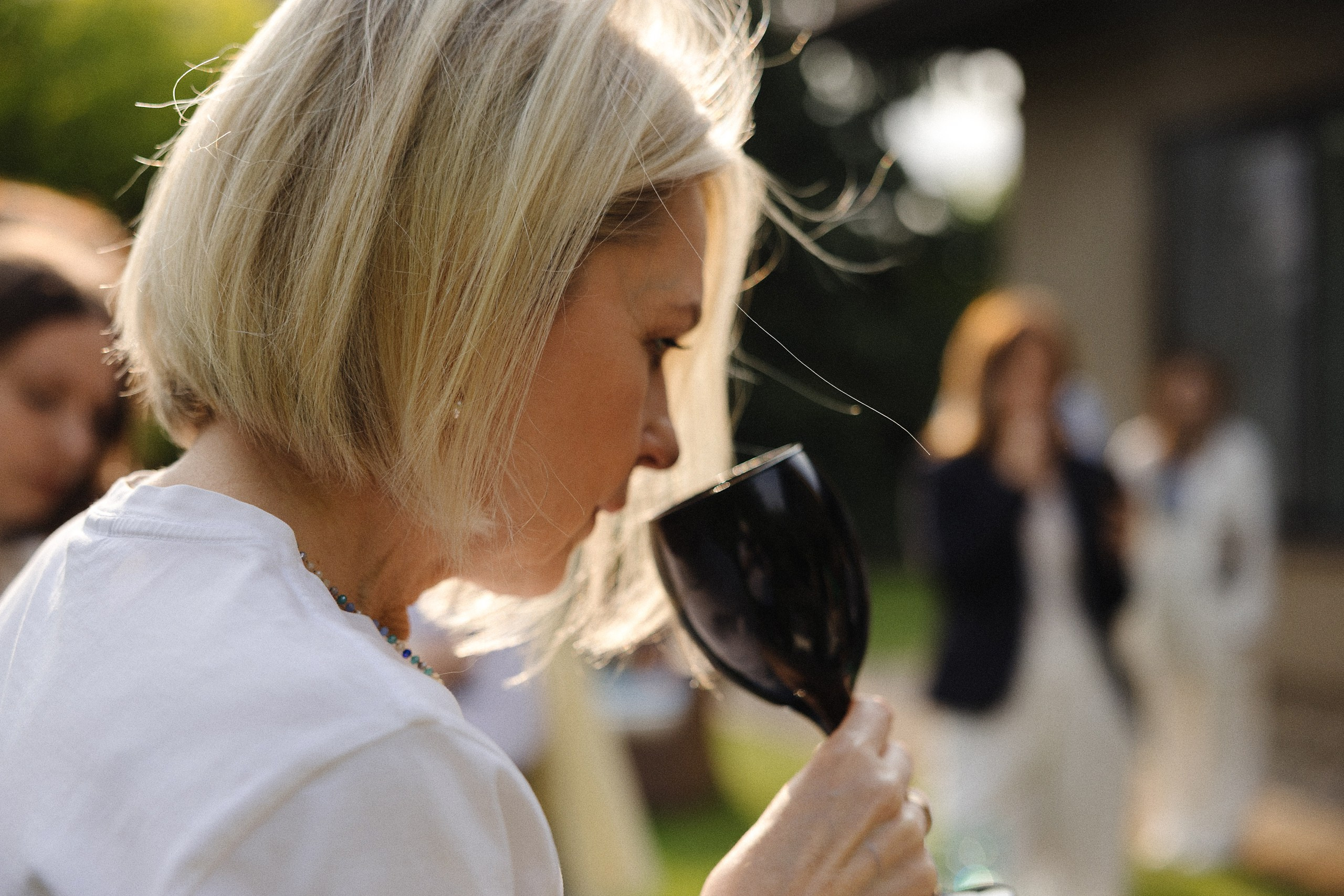 Летний день рождения в итальянском стиле — атмосферная съёмка праздника. Евгений Тимофеев | Свадебный и контент-фотограф и видеограф в Риге