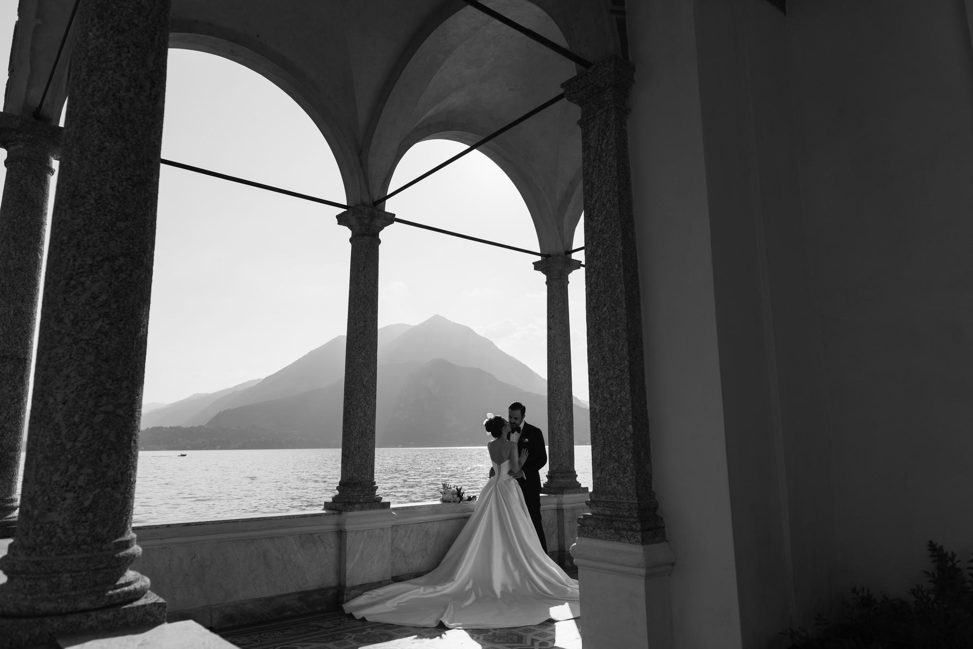 Elopement photoshoot at Villa Monastero' June 24. Lake Como Wedding Photographer | Elegant & Timeless Photography in Italy