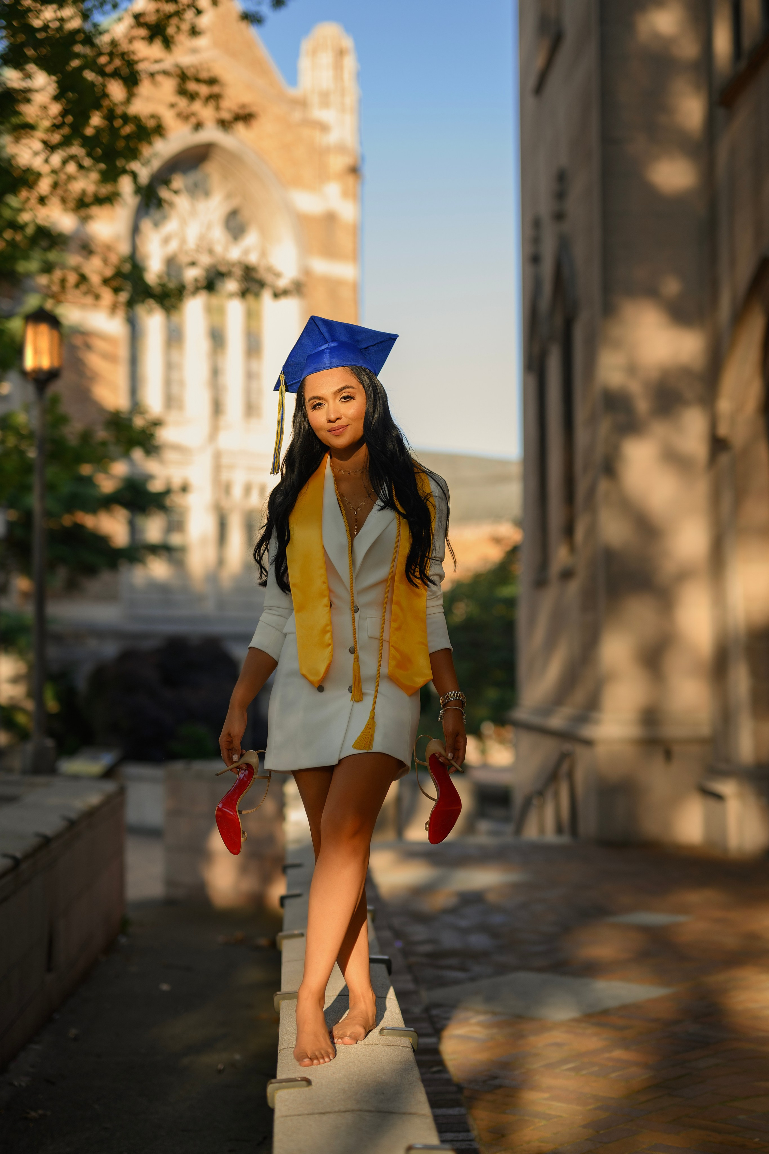 Alexandra, graduation. Wedding & family photography in Seattle area. Helen Michelle photographer