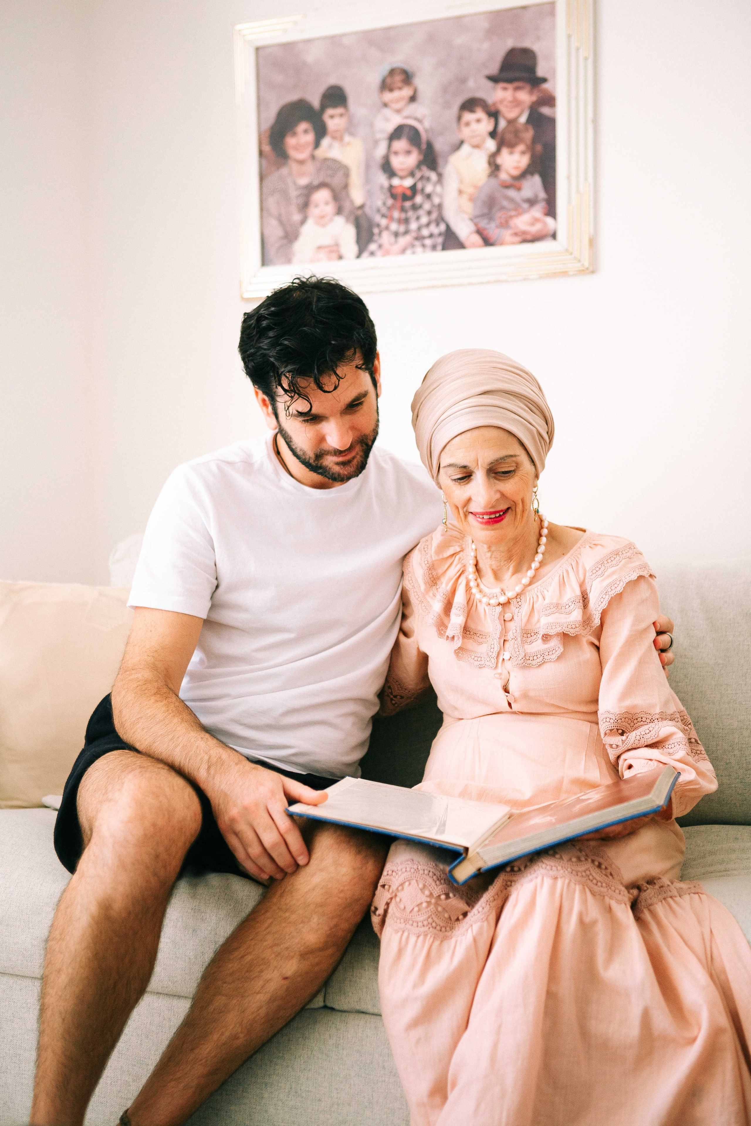 MAALE ADUMIM, HOME PHOTO SESSION + DESERT. Https://shi-photo.com/