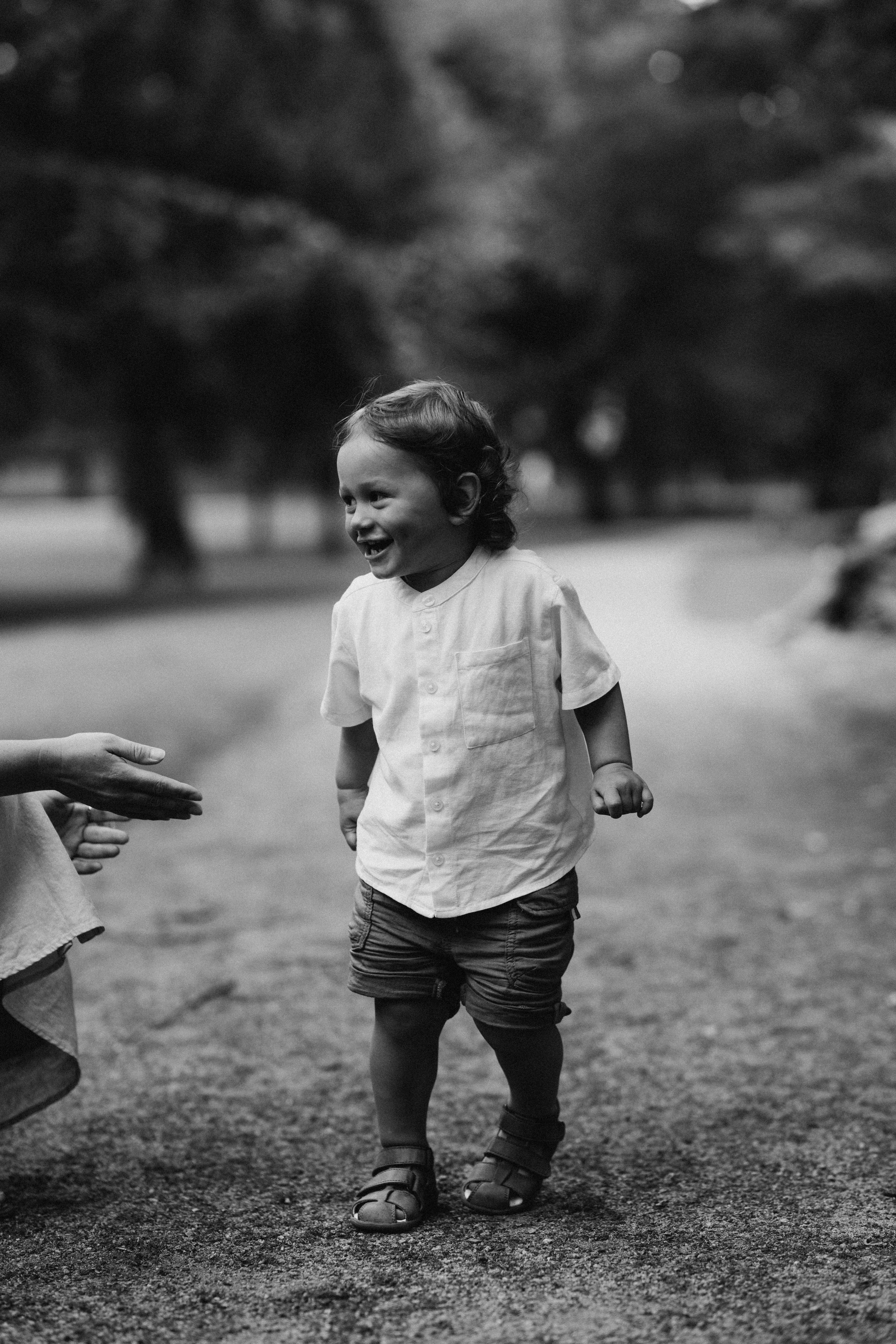 Kaivopuisto. Wedding and potrait photographer in Helsinki Vickan O