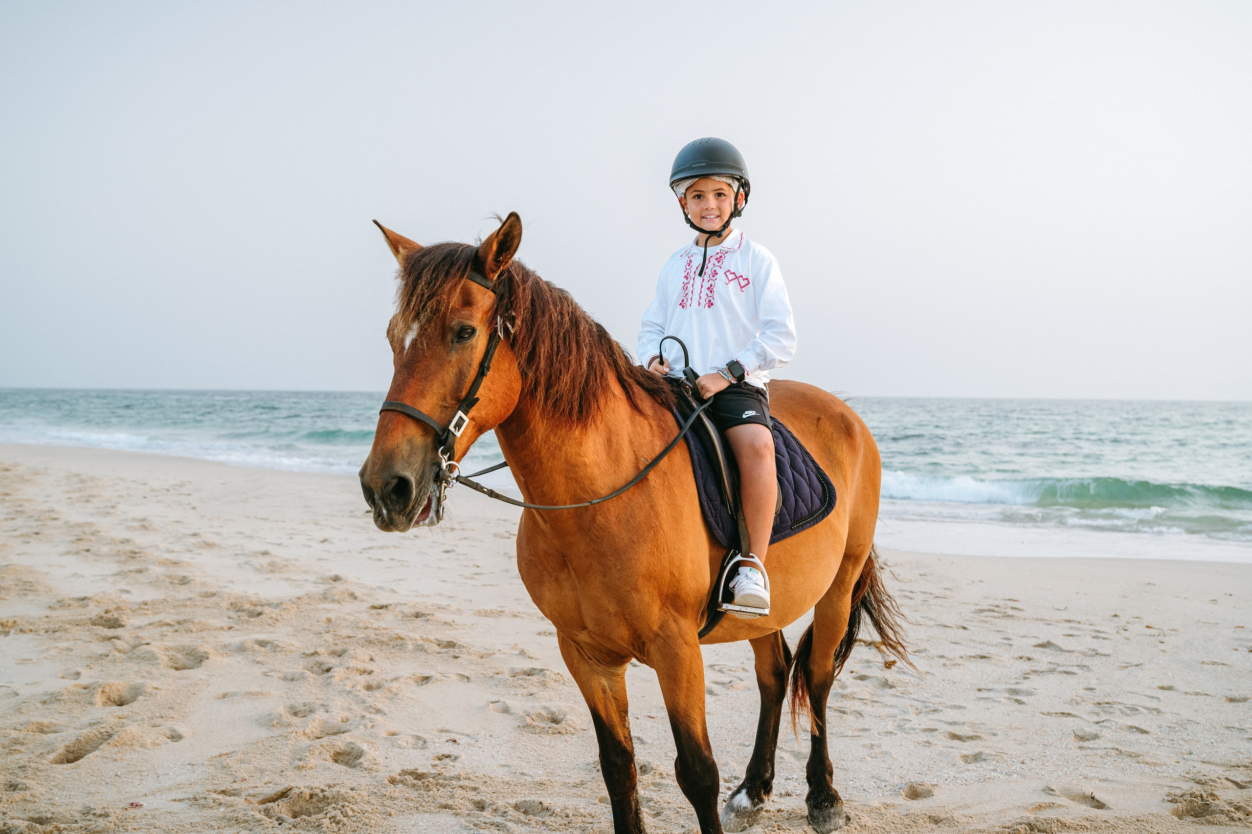 Marlene & Tiago com filhos. Passeios a Cavalo na Praia Peniche | Eco Salgados Agroturismo