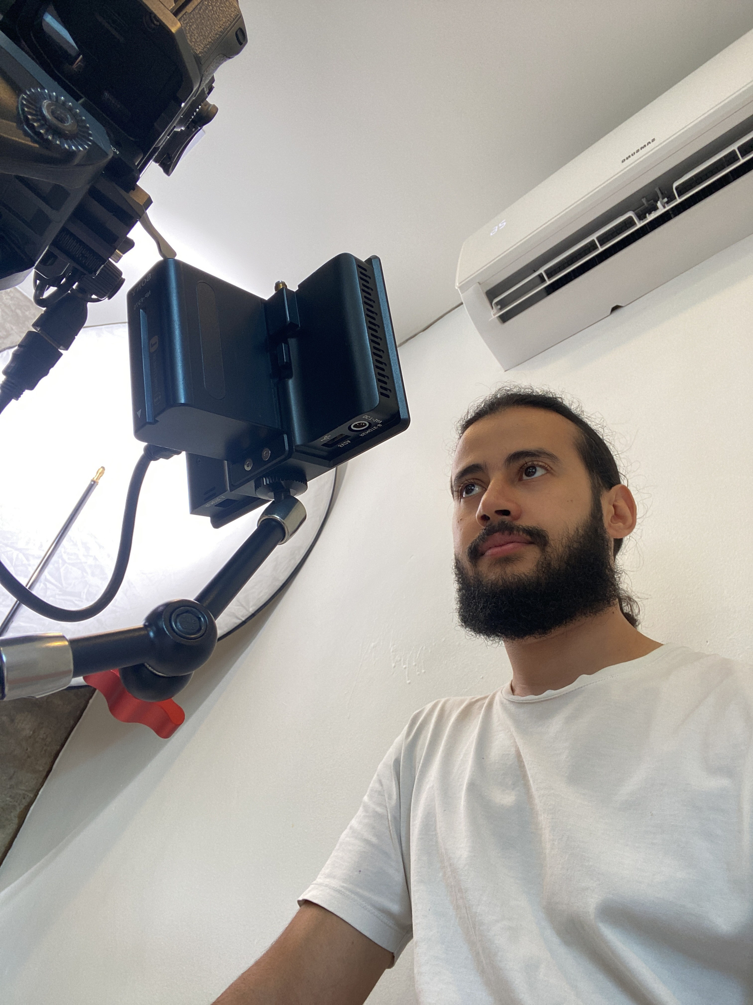 Предложения. Брахим — фотограф