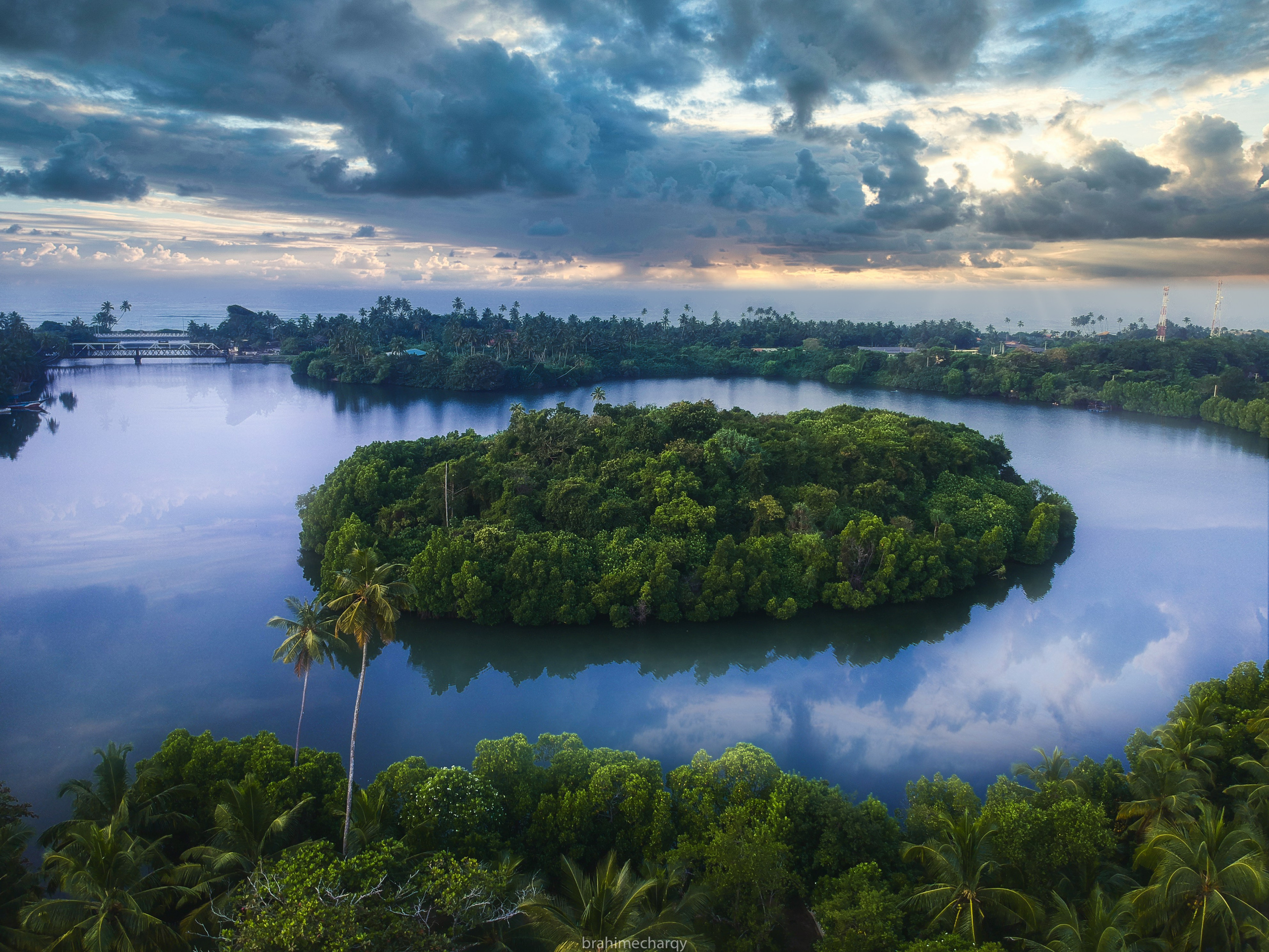 Фото. Брахим — фотограф