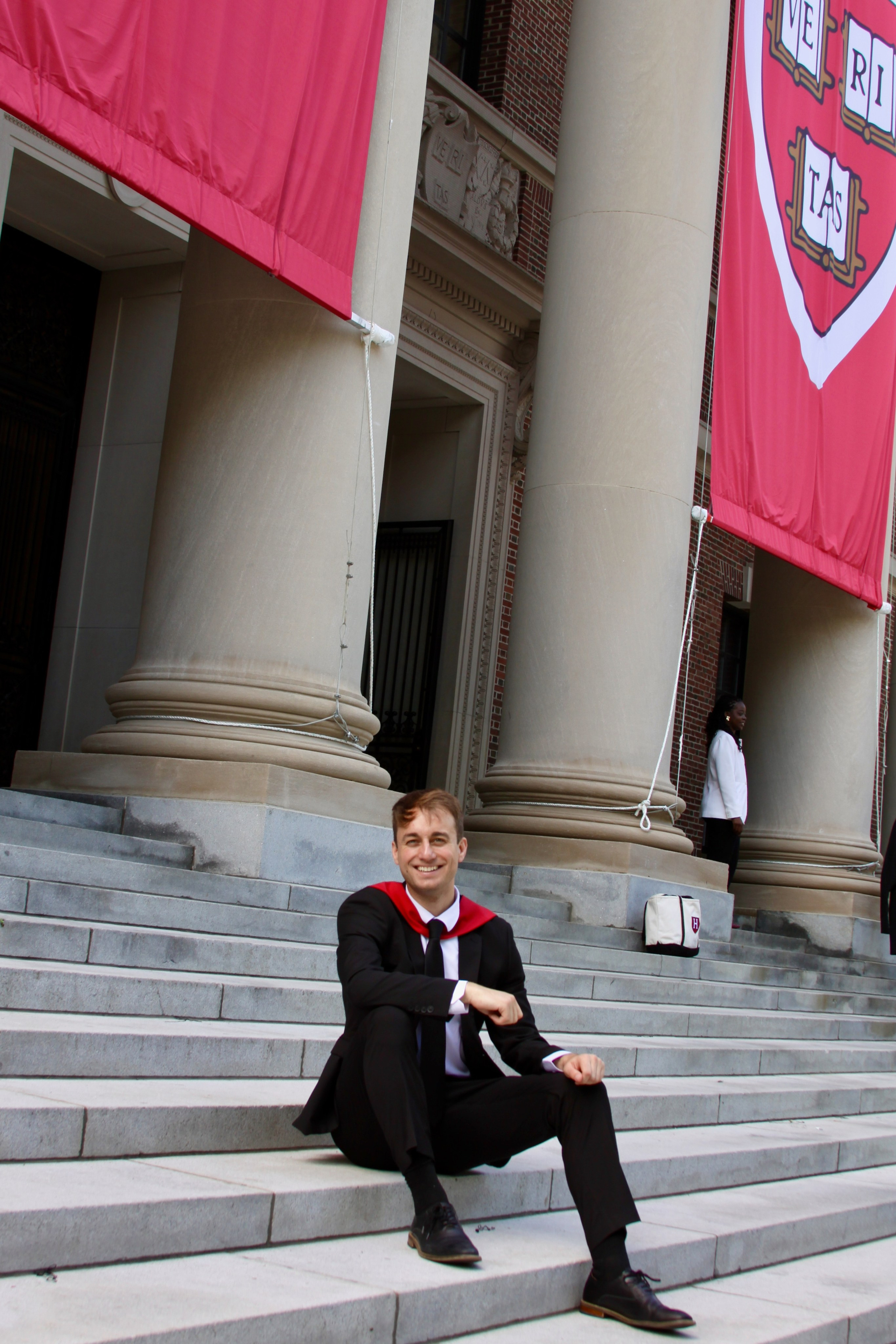 Masters graduation with Talia (group shoot). Kelly Sang, graduation and portrait photographer in Boston