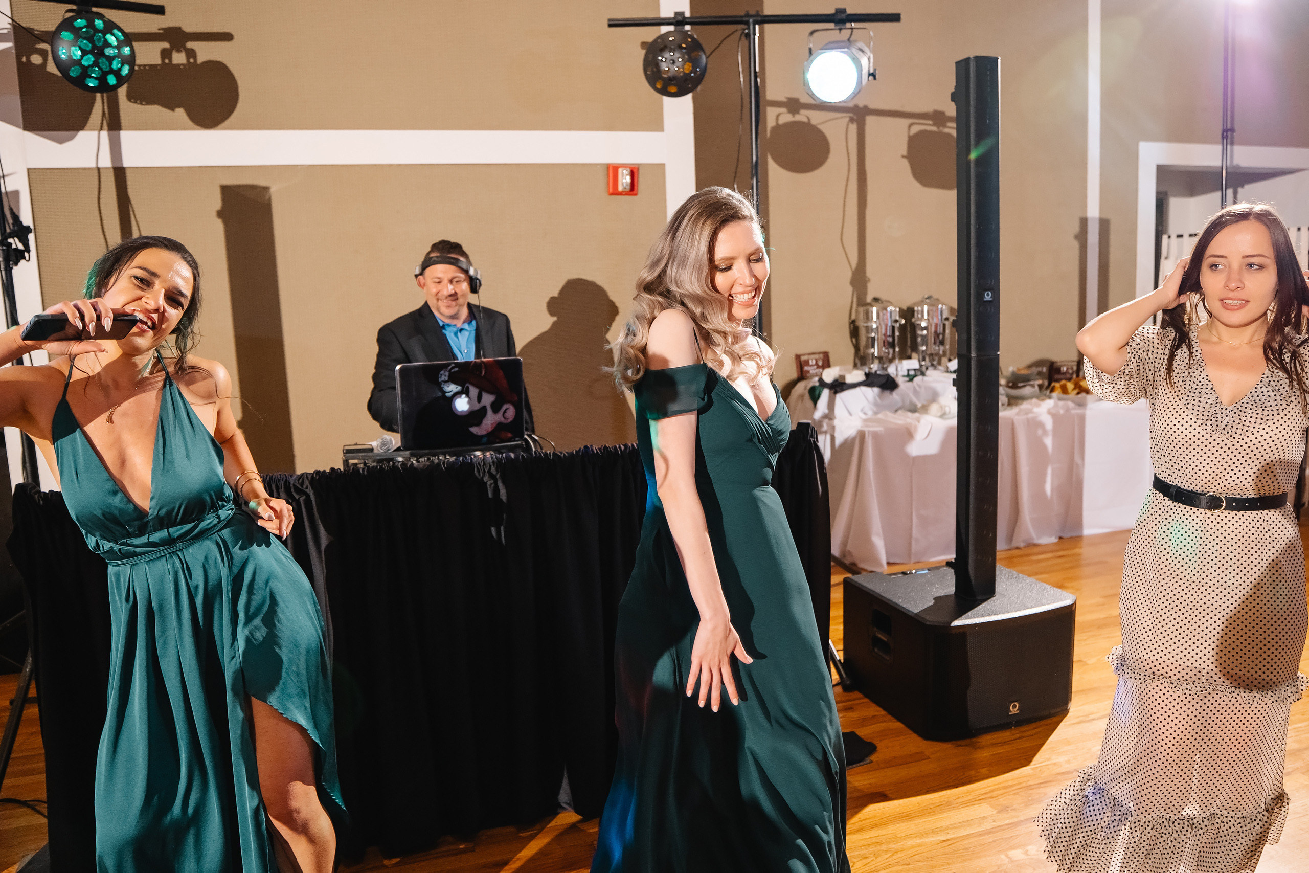 05.29.2021 Wedding. Wedding family event photographer in Chicago Nick Yushevich