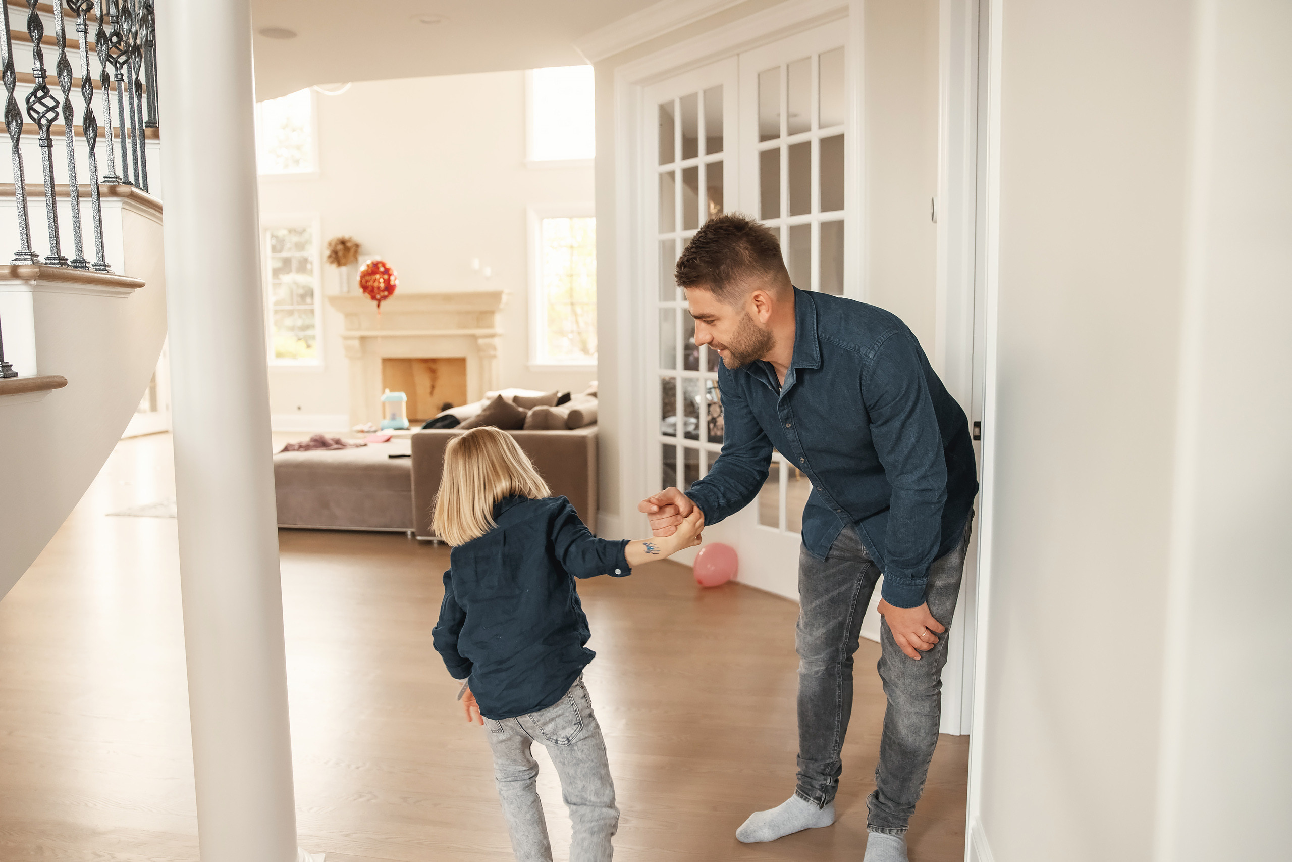 04.25.2021 Birthday. Wedding family event photographer in Chicago Nick Yushevich