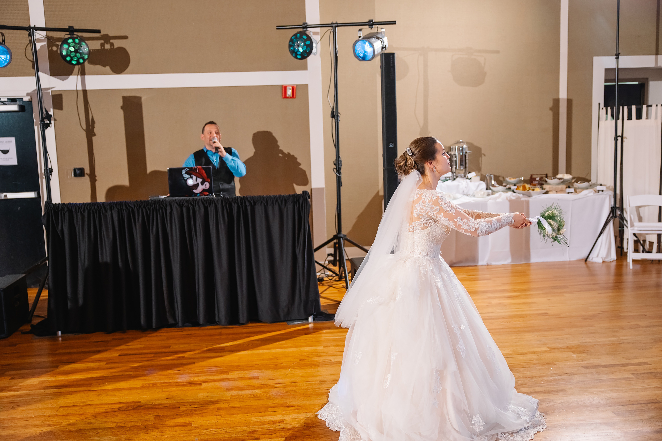 05.29.2021 Wedding. Wedding family event photographer in Chicago Nick Yushevich