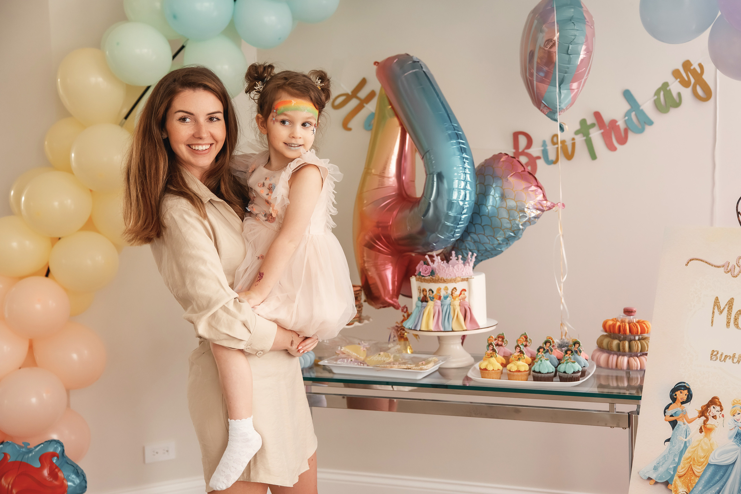 04.25.2021 Birthday. Wedding family event photographer in Chicago Nick Yushevich