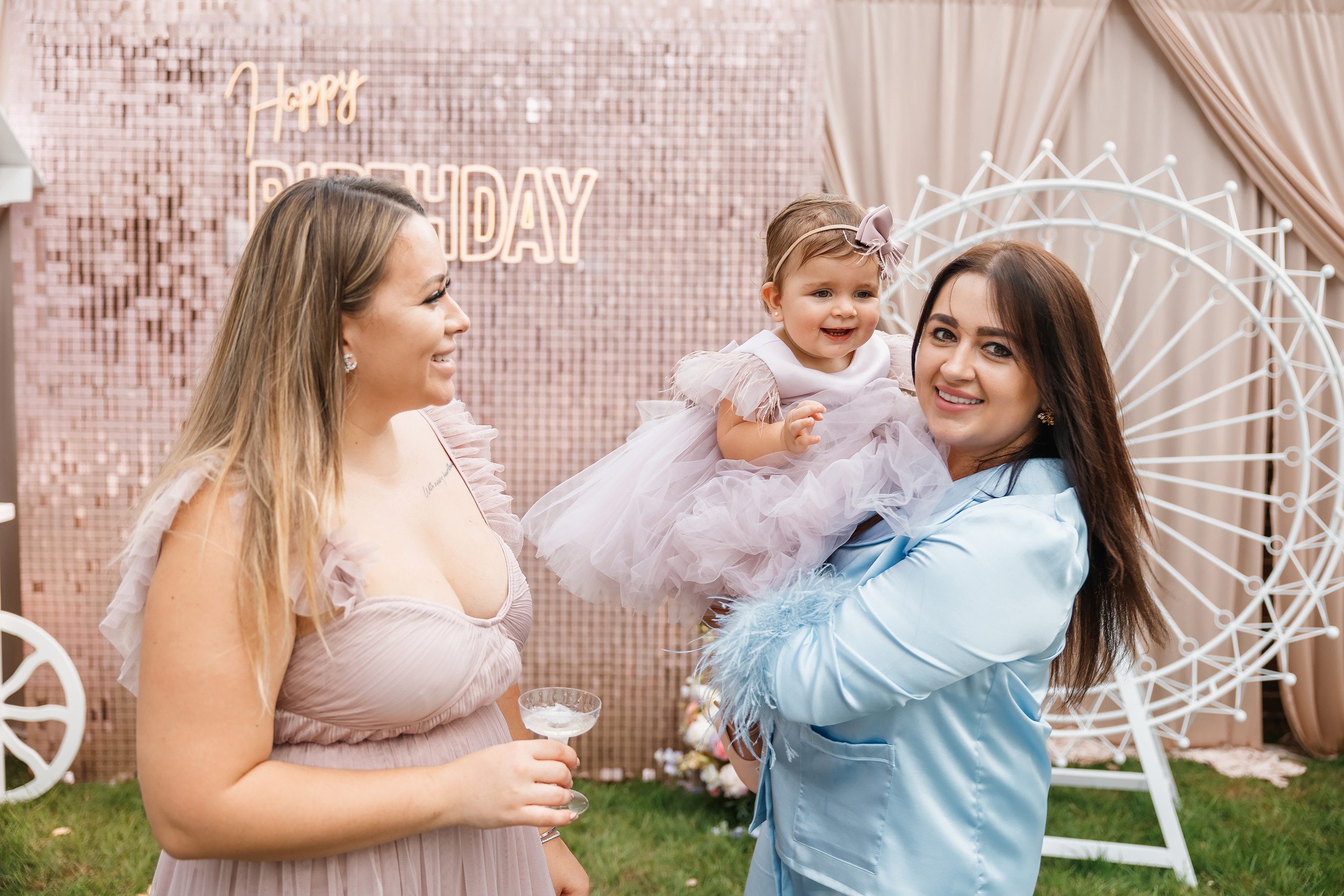 07.25.2021 First birthday. Wedding family event photographer in Chicago Nick Yushevich