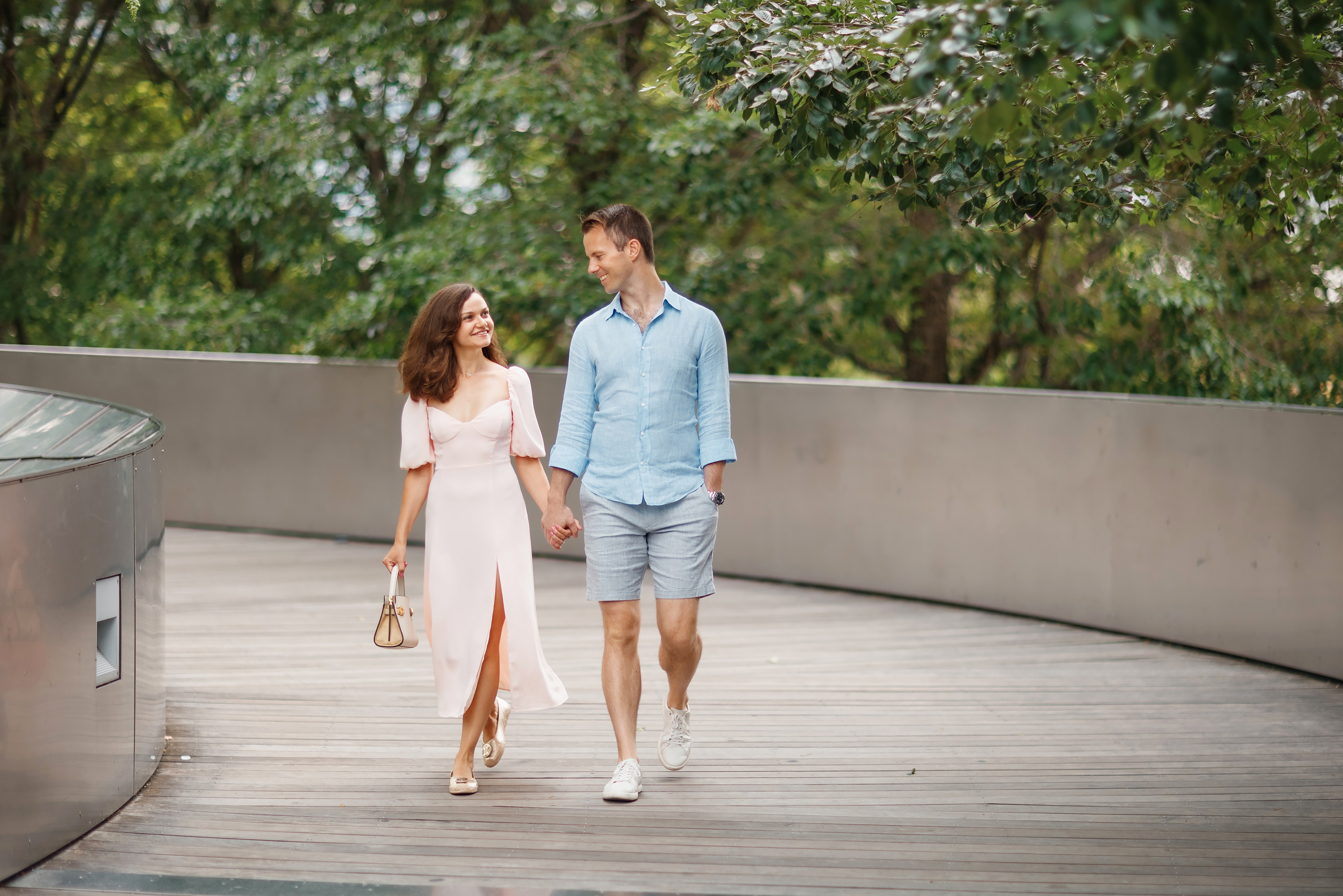 06.20.2021 Walk in Chicago. Wedding family event photographer in Chicago Nick Yushevich