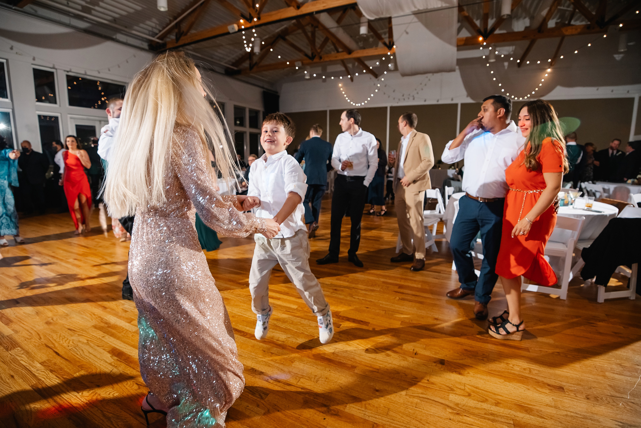 05.29.2021 Wedding. Wedding family event photographer in Chicago Nick Yushevich