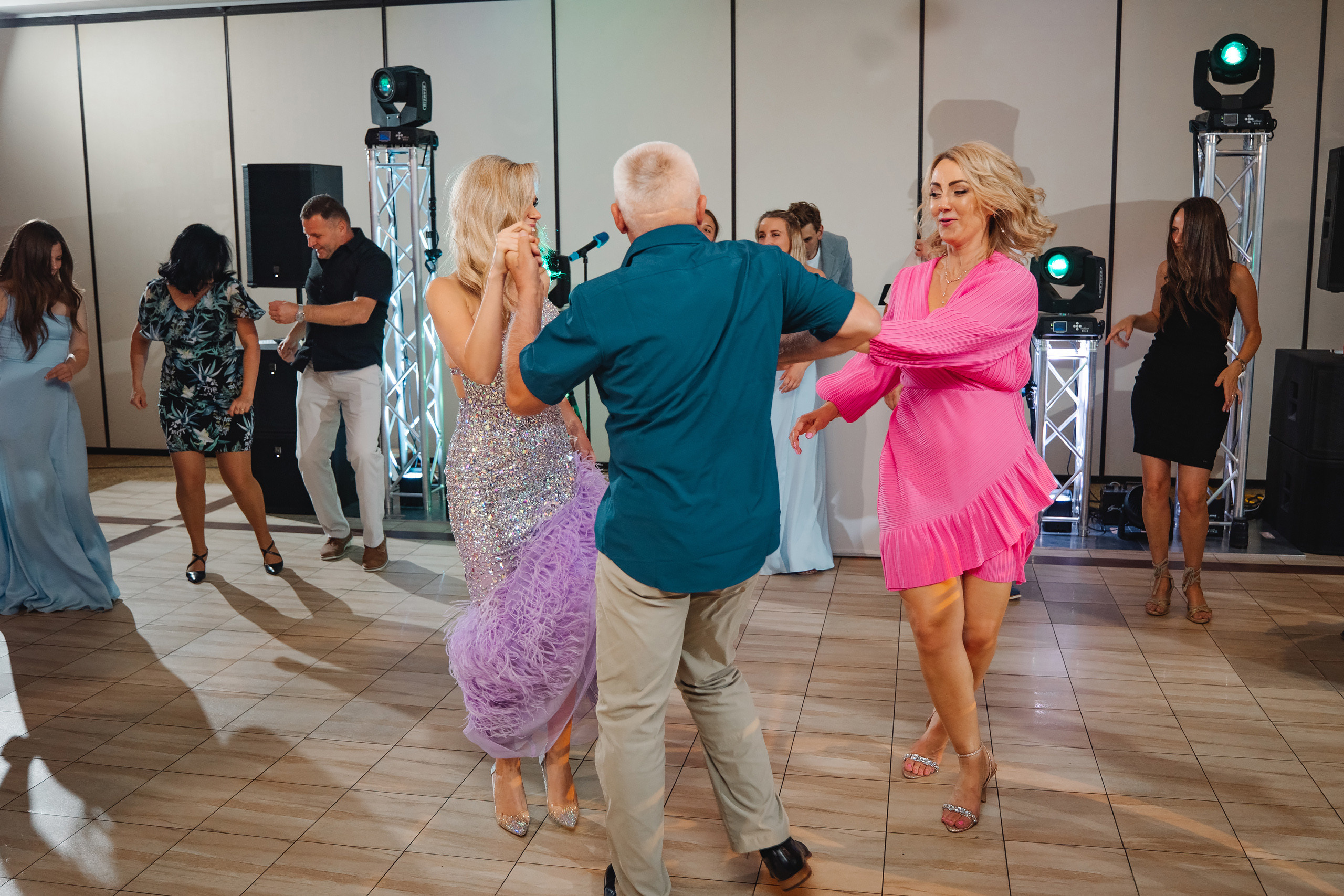 06.12.2021 Wedding. Wedding family event photographer in Chicago Nick Yushevich