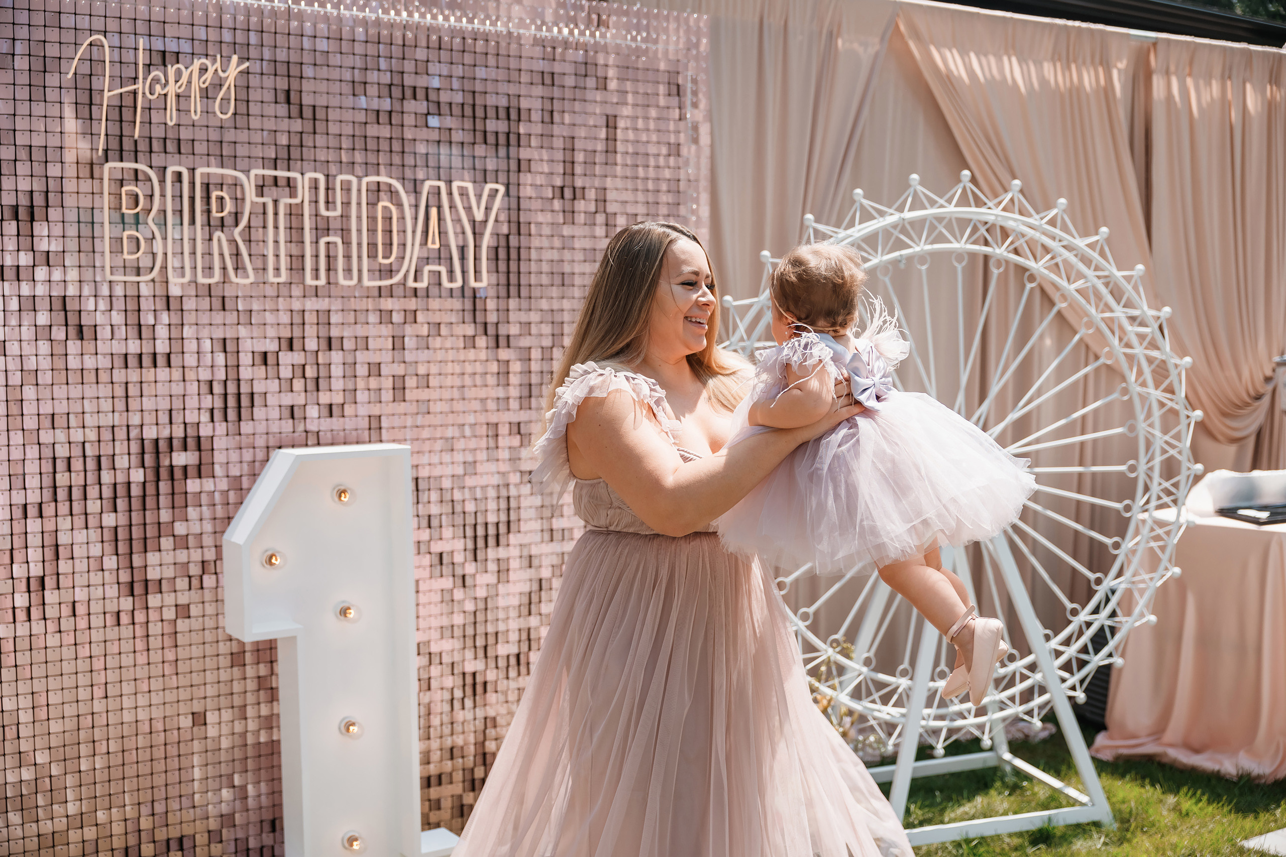 07.25.2021 First birthday. Wedding family event photographer in Chicago Nick Yushevich