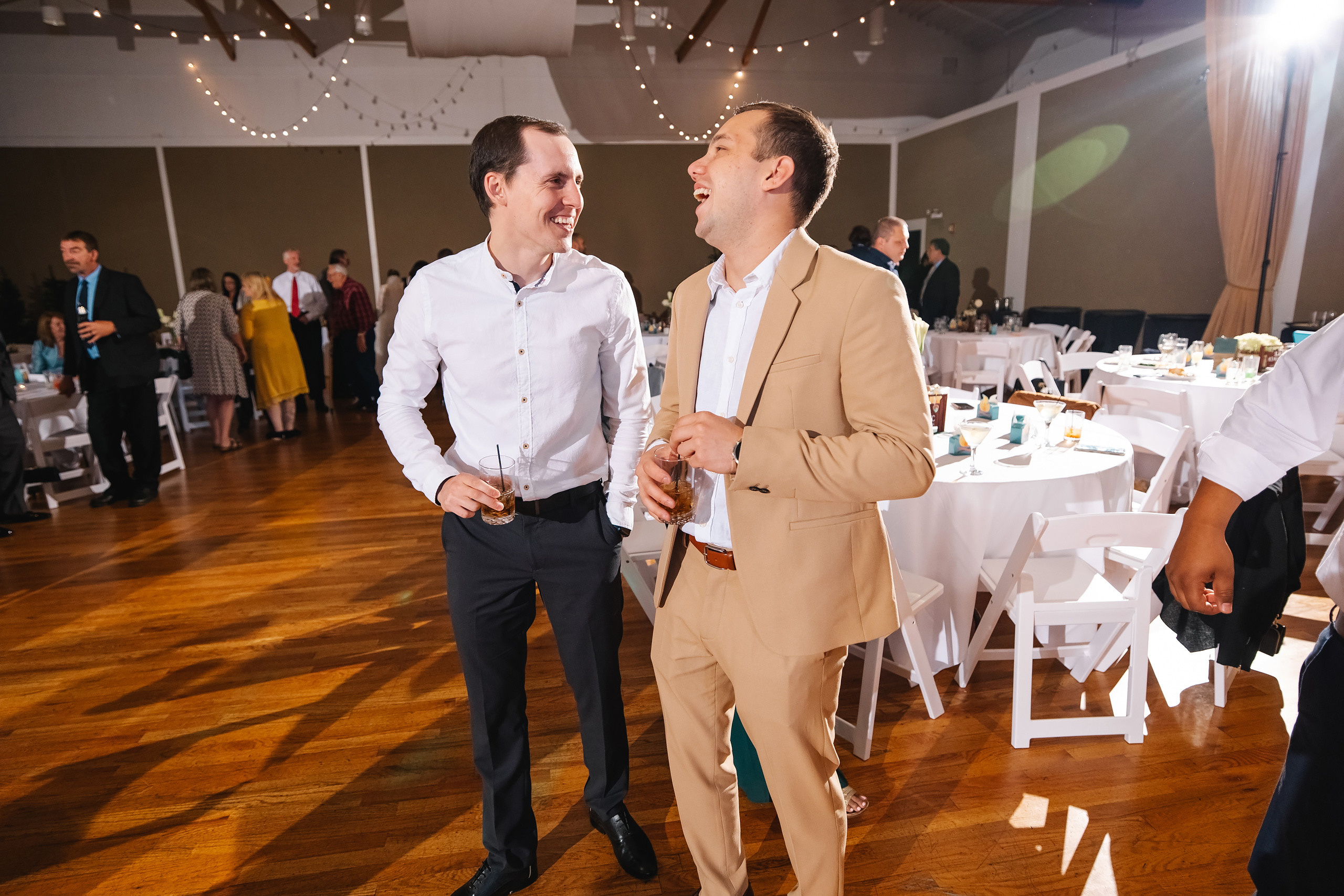 05.29.2021 Wedding. Wedding family event photographer in Chicago Nick Yushevich