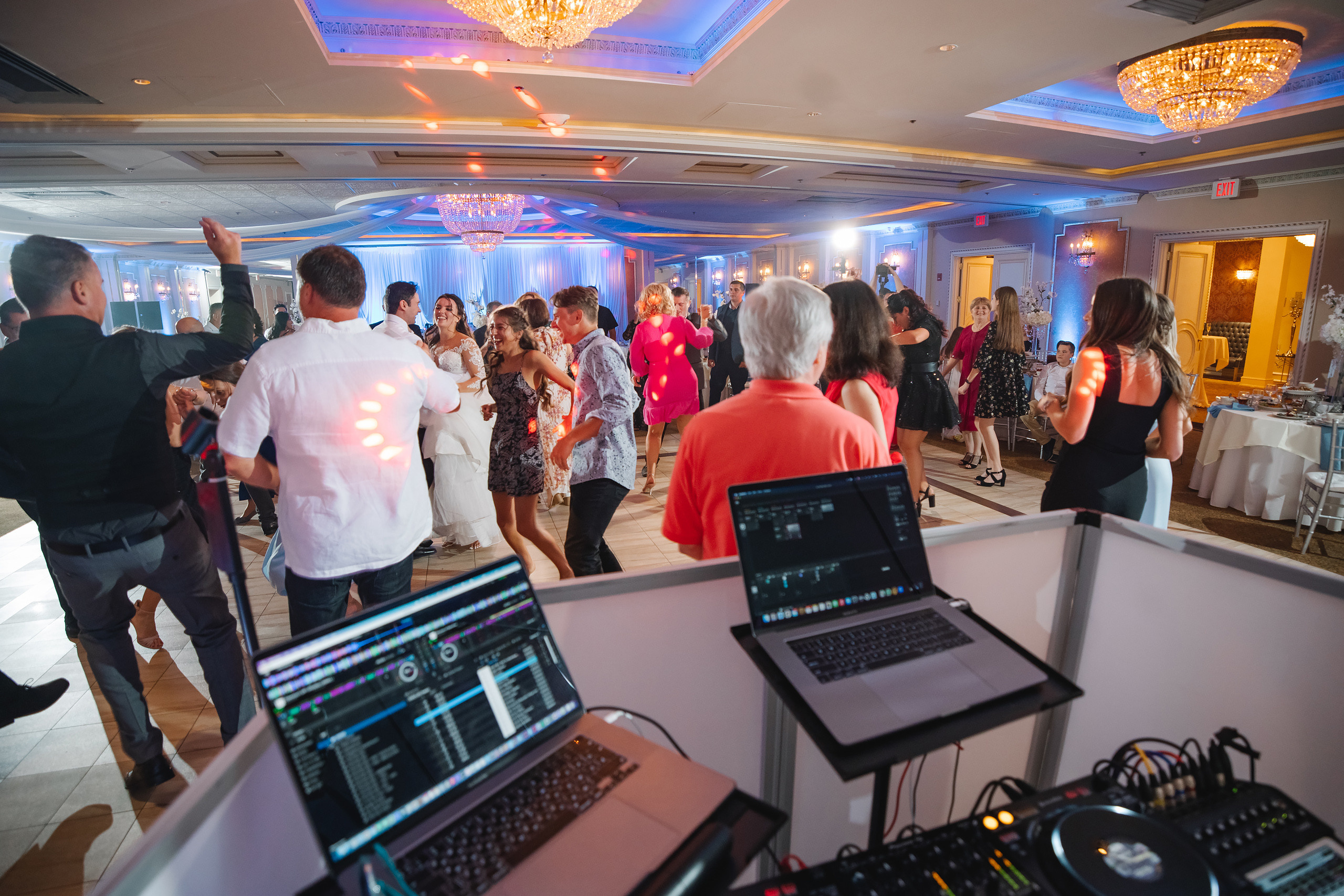 06.12.2021 Wedding. Wedding family event photographer in Chicago Nick Yushevich