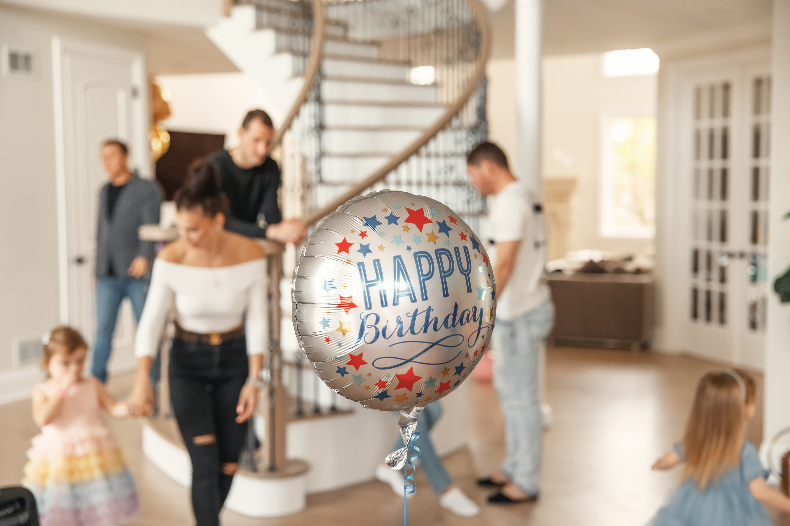 04.25.2021 Birthday. Wedding family event photographer in Chicago Nick Yushevich