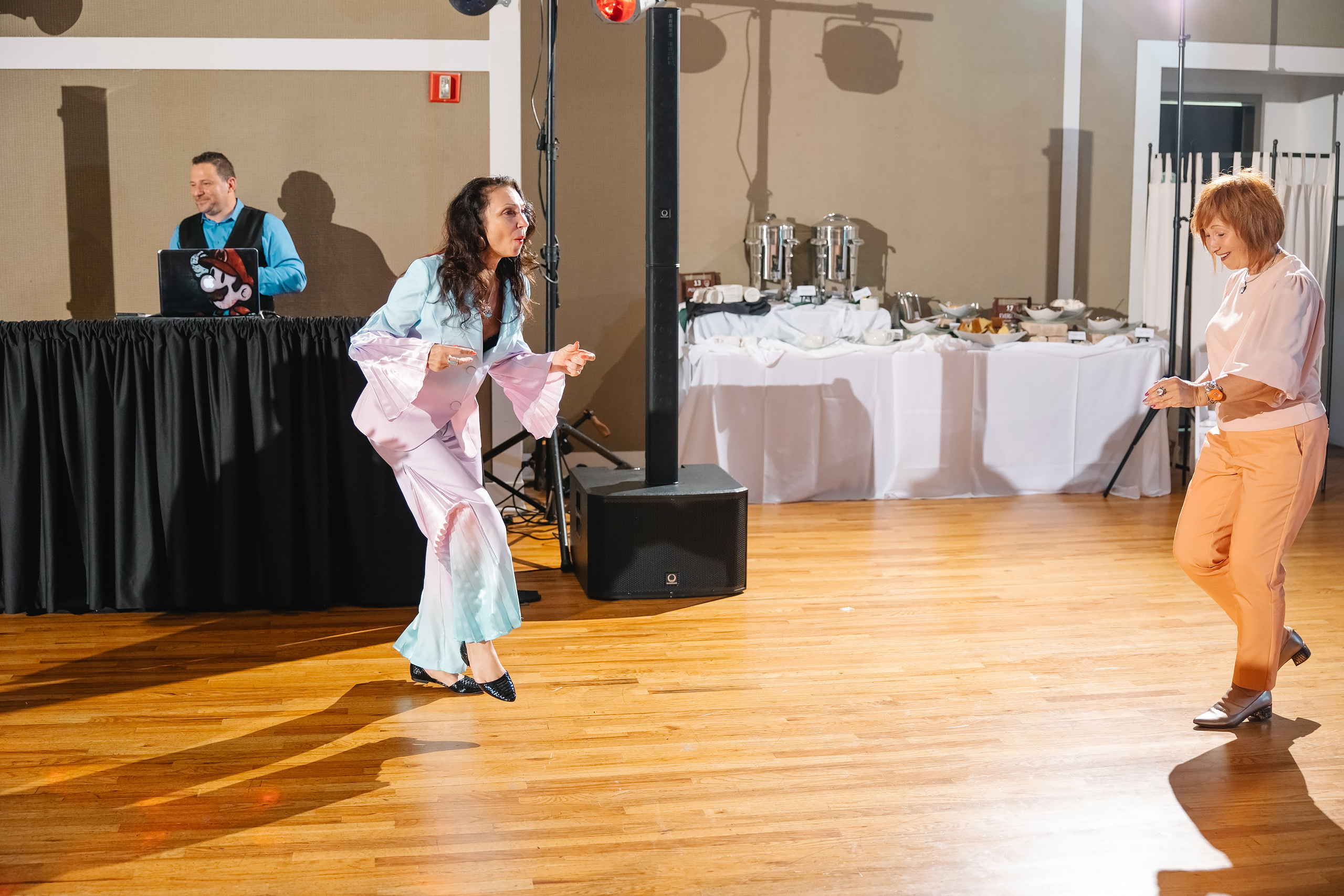 05.29.2021 Wedding. Wedding family event photographer in Chicago Nick Yushevich