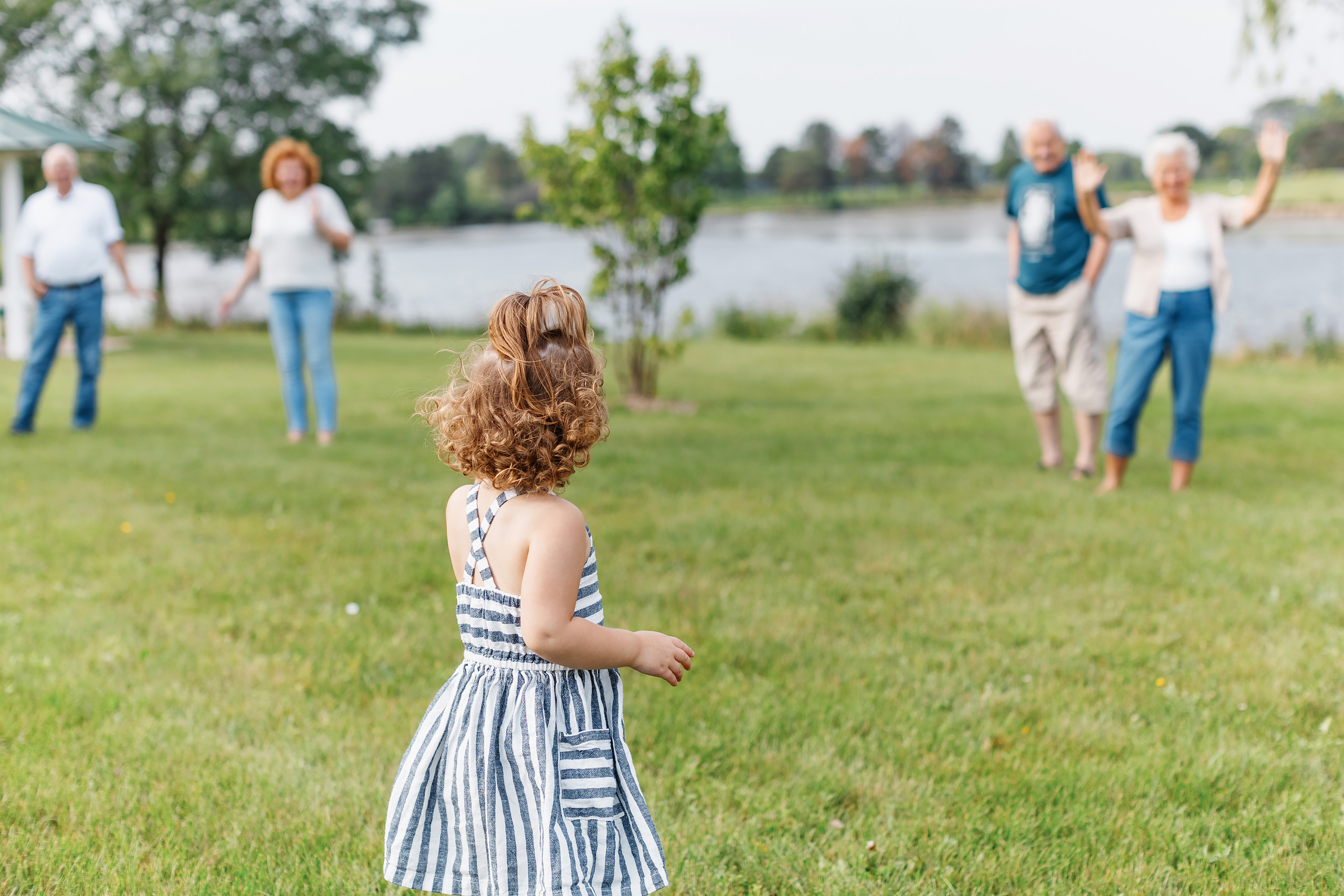 07.11.2021 Family photoshoot. Wedding family event photographer in Chicago Nick Yushevich