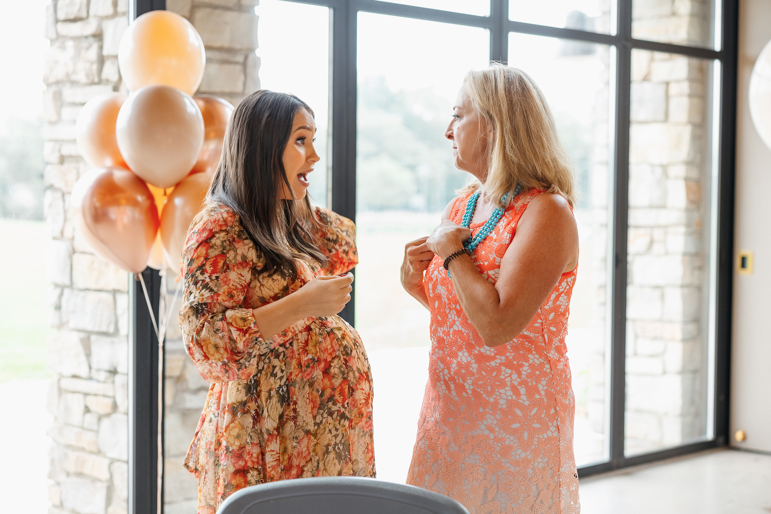 07.11.2021 Baby shower. Wedding family event photographer in Chicago Nick Yushevich