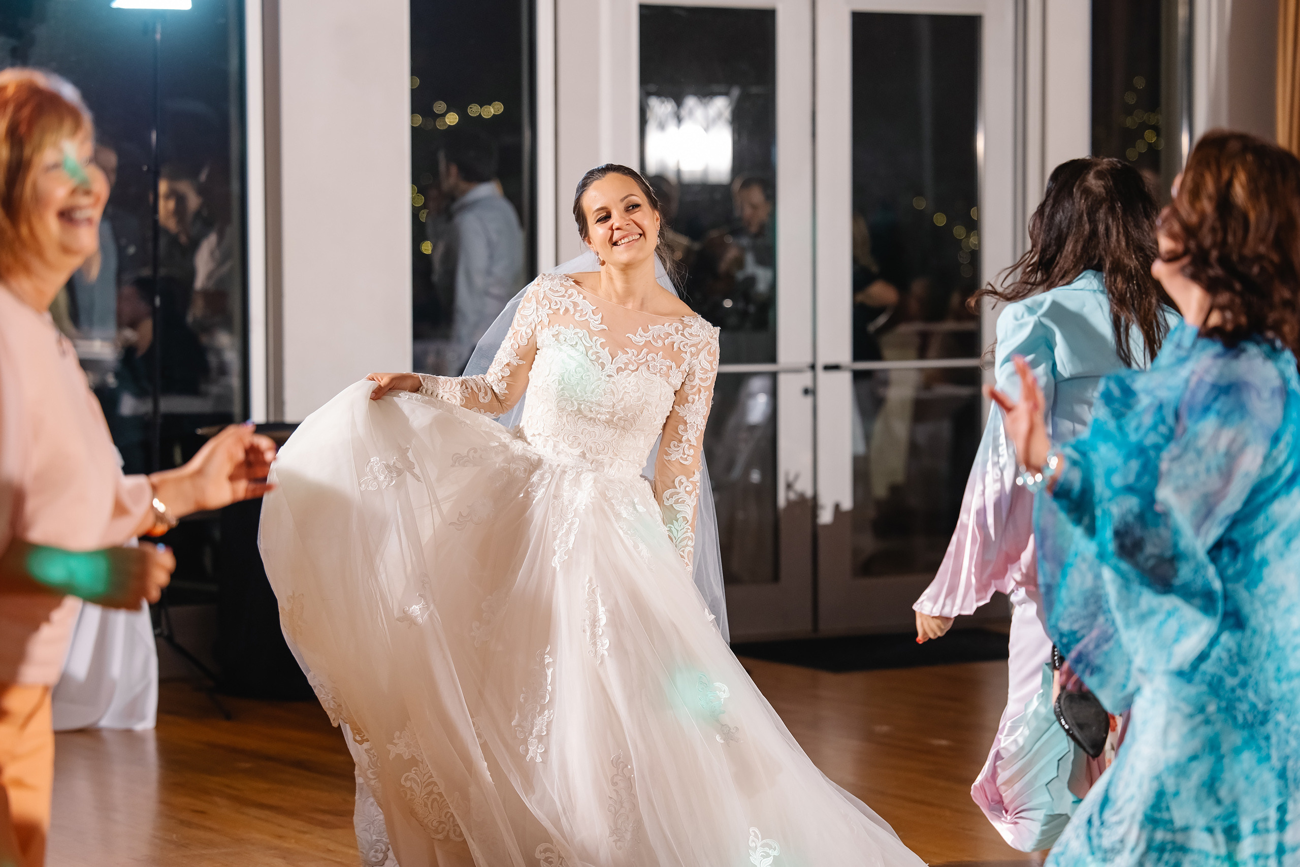 05.29.2021 Wedding. Wedding family event photographer in Chicago Nick Yushevich