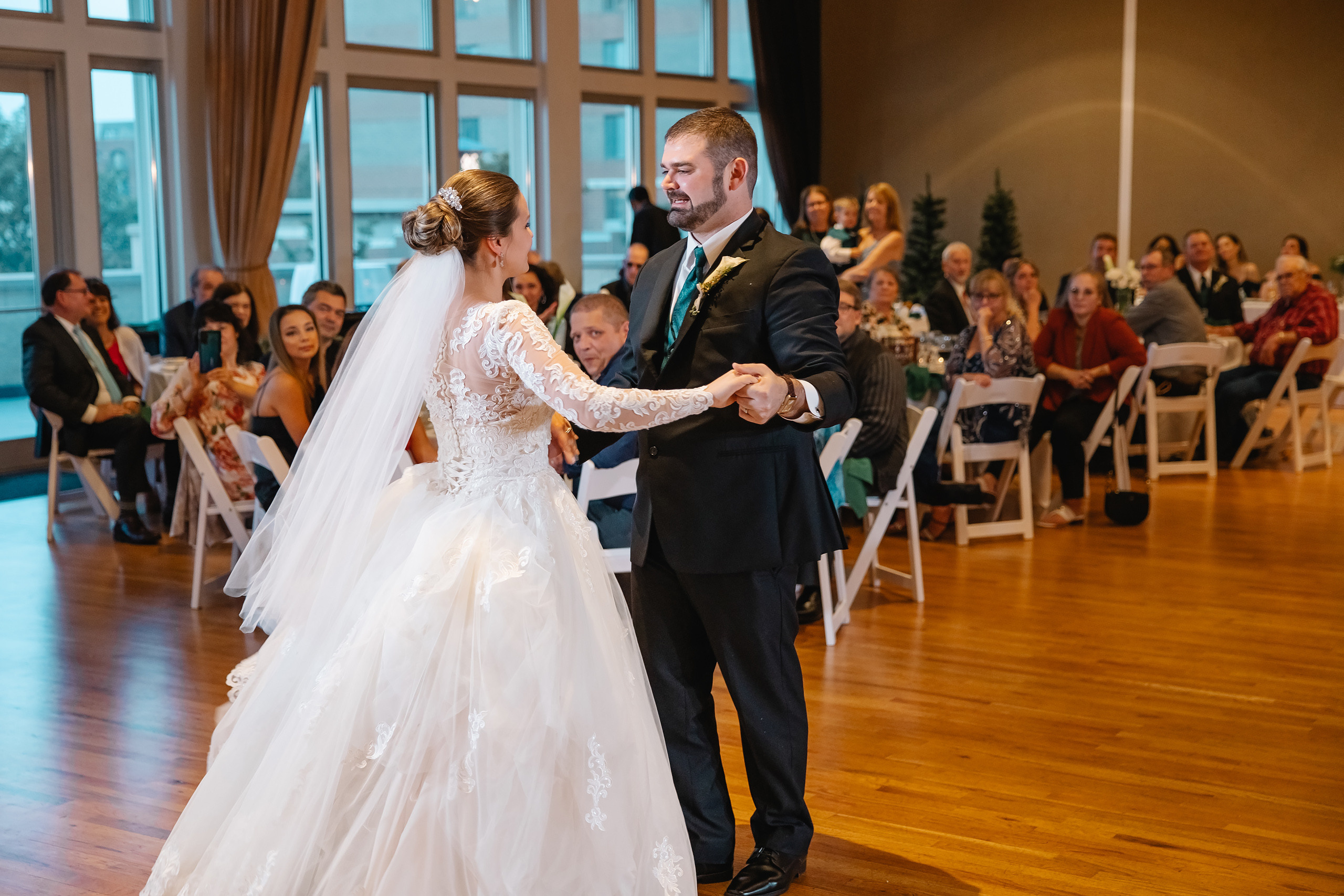 05.29.2021 Wedding. Wedding family event photographer in Chicago Nick Yushevich