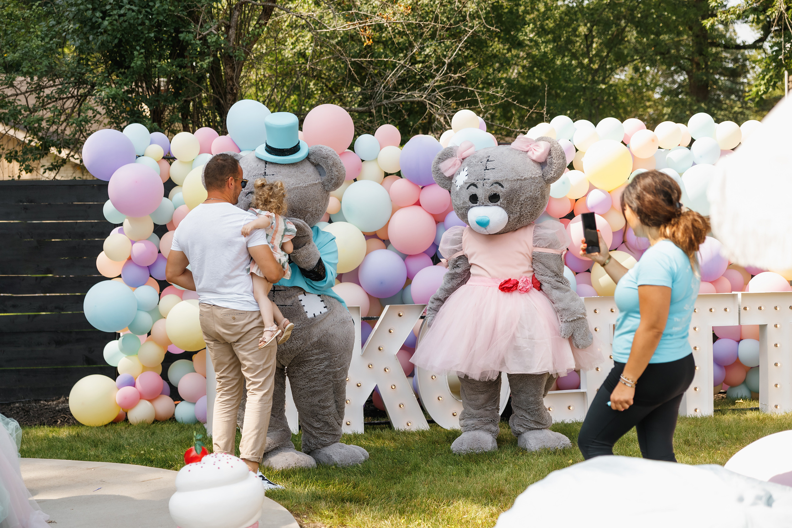 07.25.2021 First birthday. Wedding family event photographer in Chicago Nick Yushevich