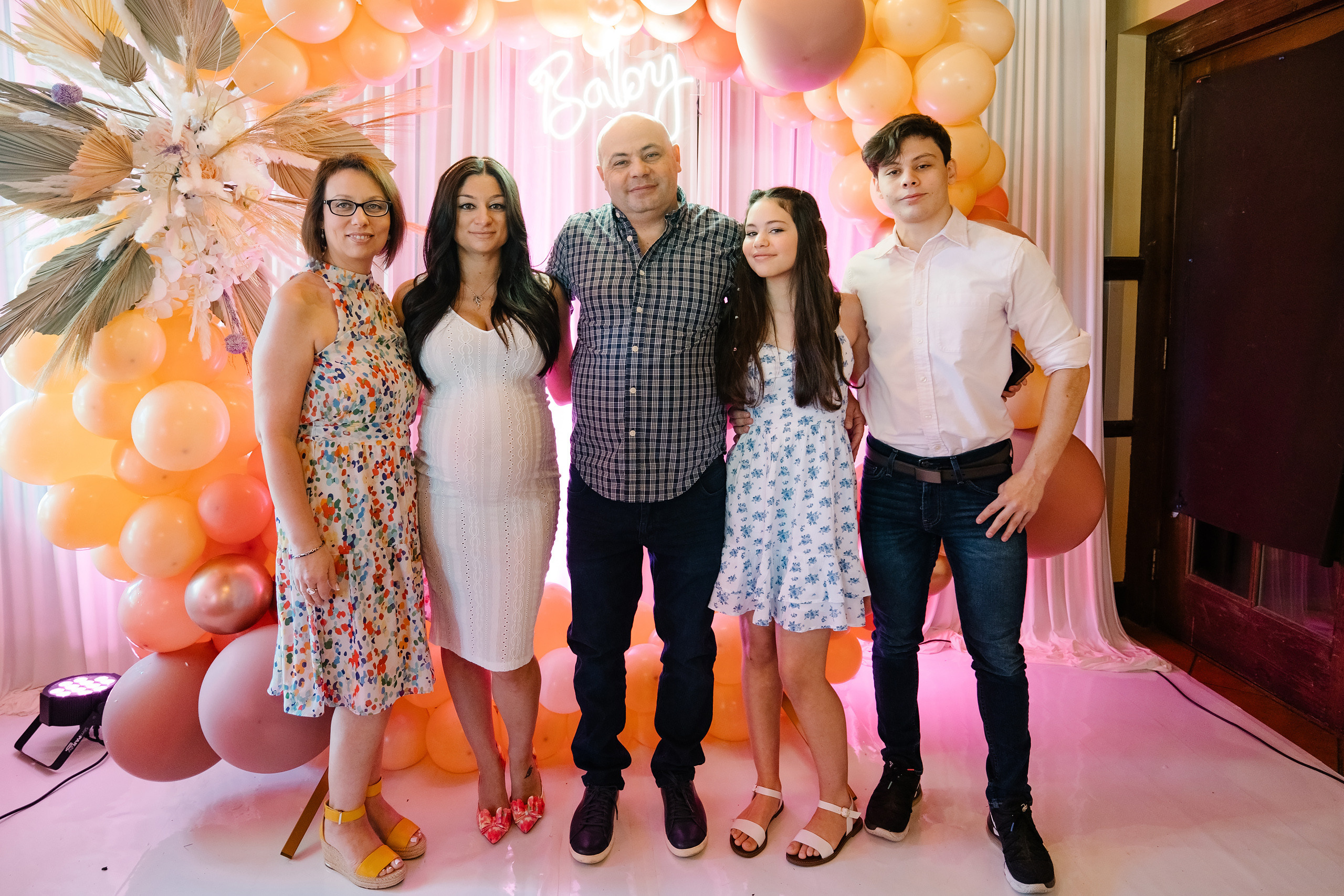 05.30.2021 Baby shower. Wedding family event photographer in Chicago Nick Yushevich