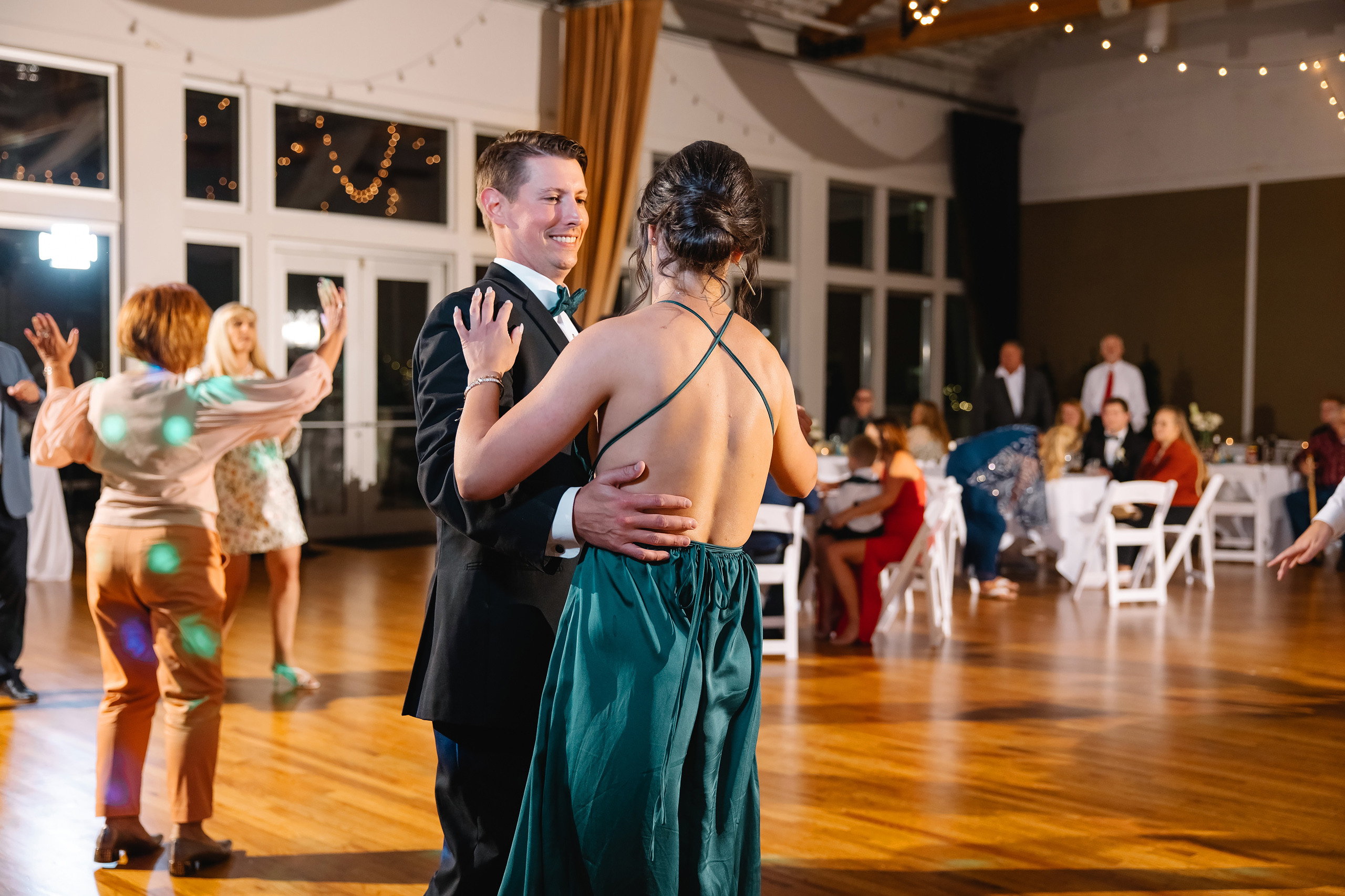 05.29.2021 Wedding. Wedding family event photographer in Chicago Nick Yushevich