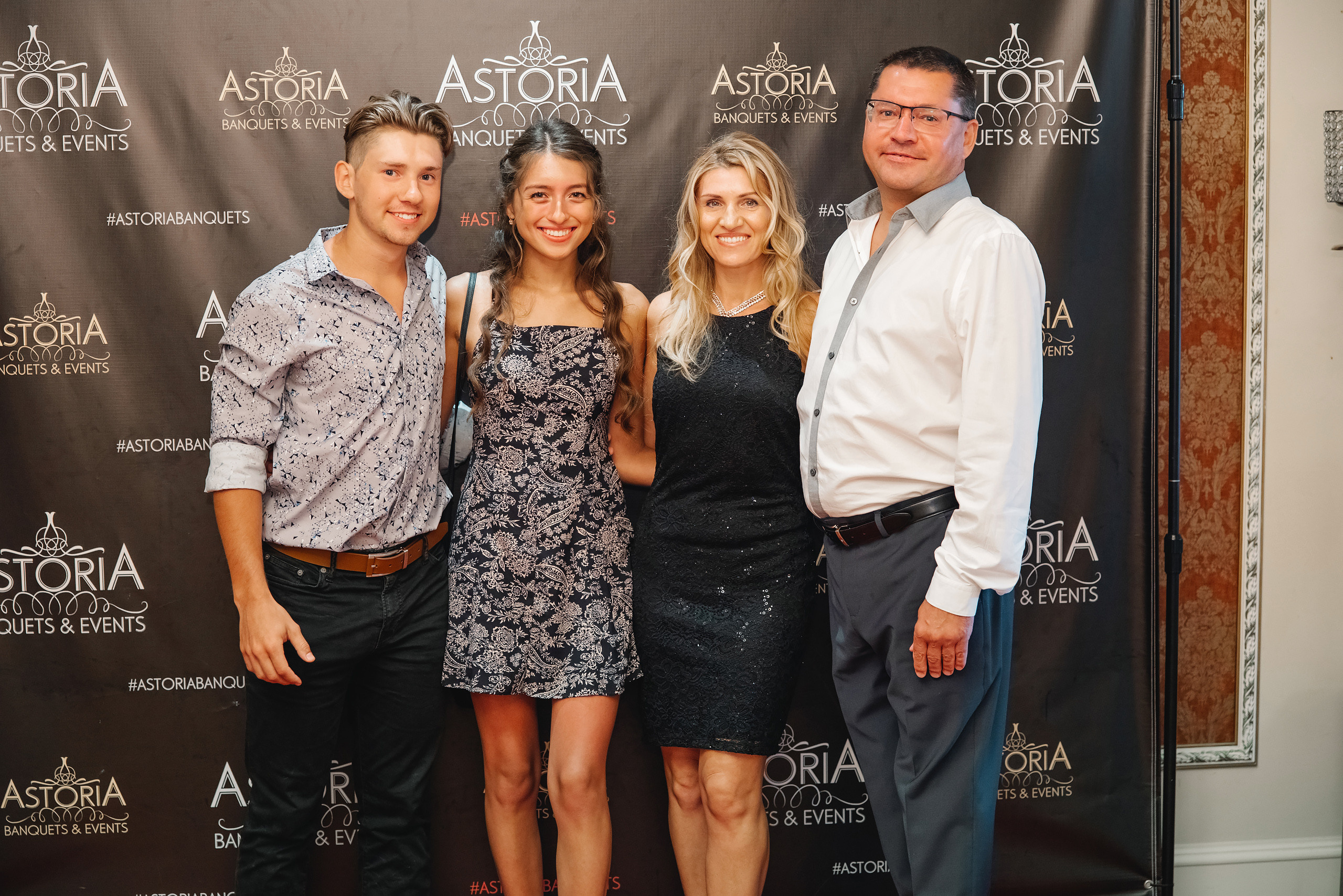 06.12.2021 Wedding. Wedding family event photographer in Chicago Nick Yushevich