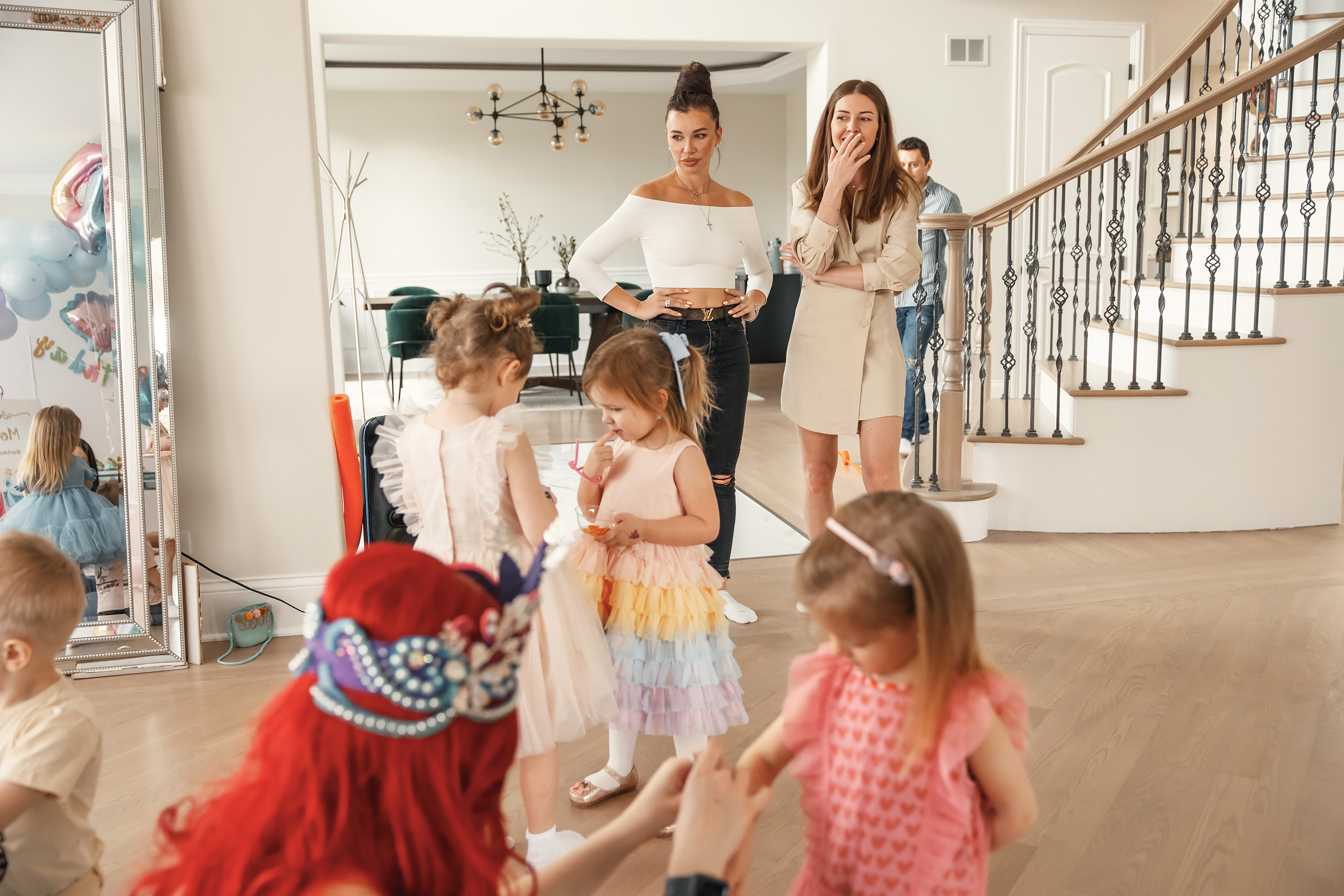 04.25.2021 Birthday. Wedding family event photographer in Chicago Nick Yushevich