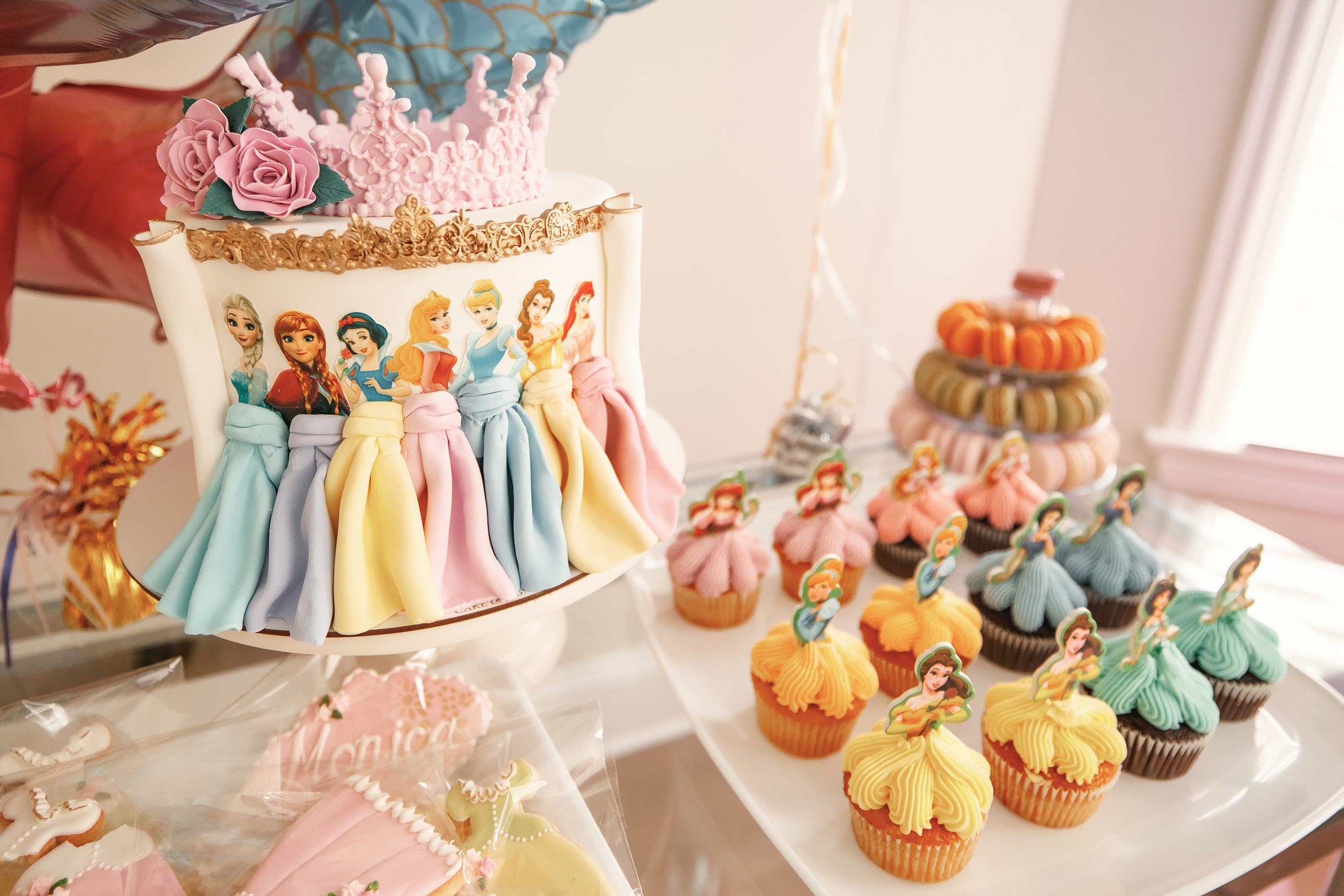 04.25.2021 Birthday. Wedding family event photographer in Chicago Nick Yushevich