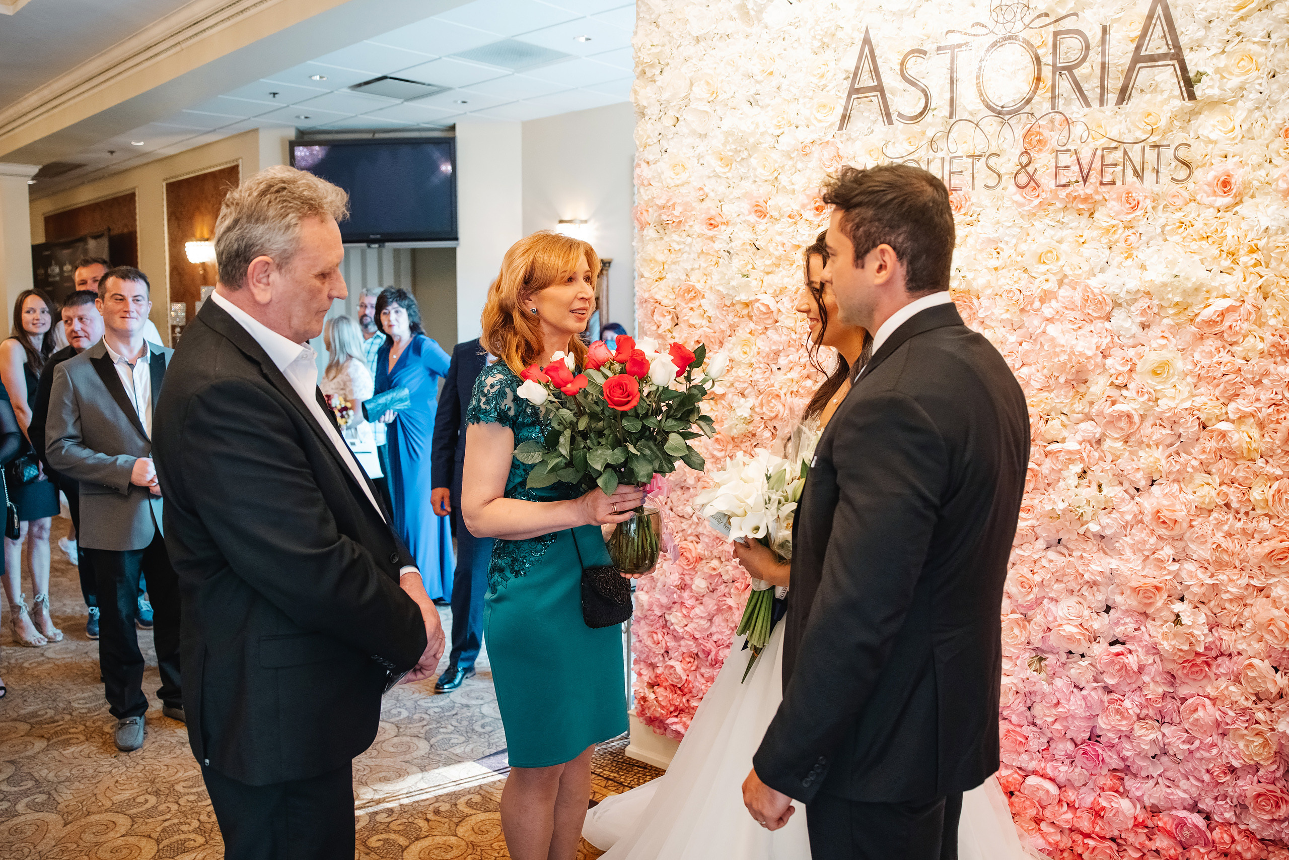 06.12.2021 Wedding. Wedding family event photographer in Chicago Nick Yushevich