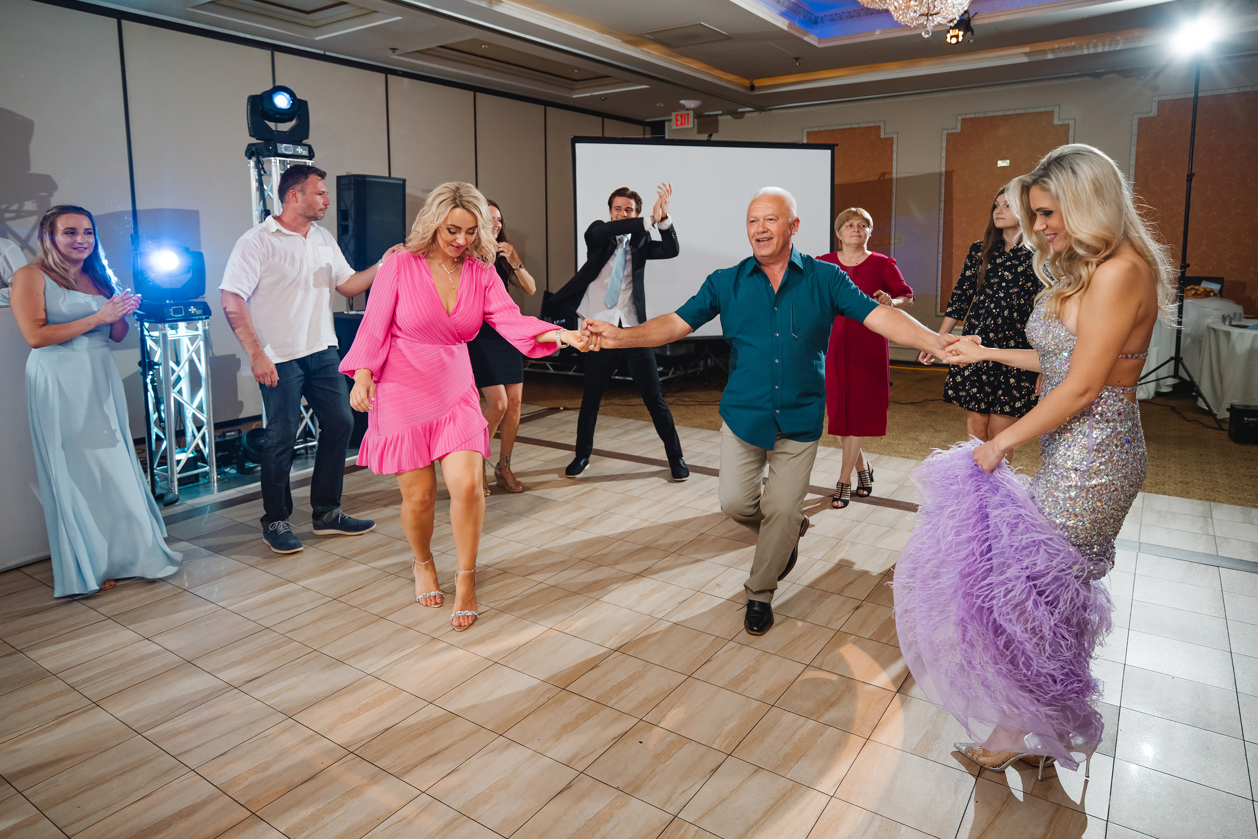 06.12.2021 Wedding. Wedding family event photographer in Chicago Nick Yushevich