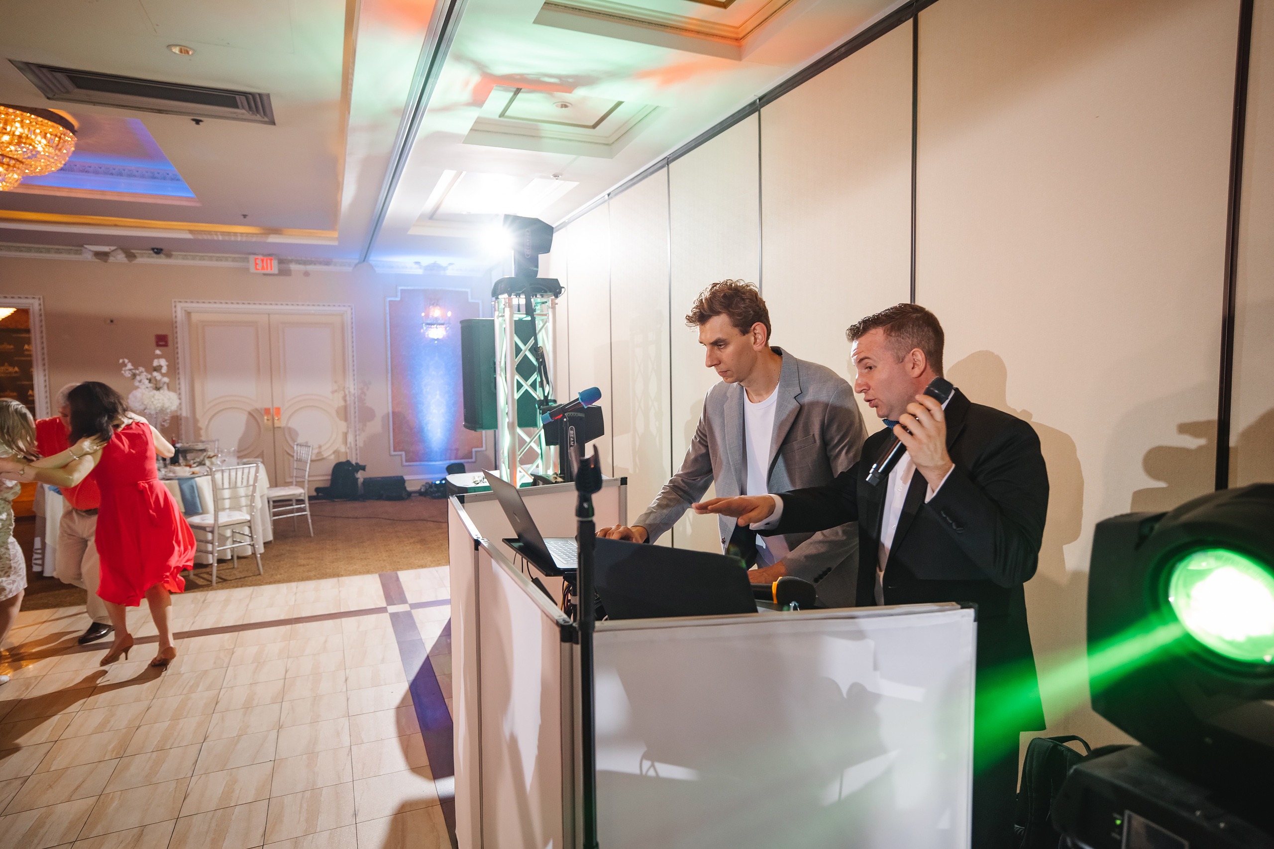 06.12.2021 Wedding. Wedding family event photographer in Chicago Nick Yushevich