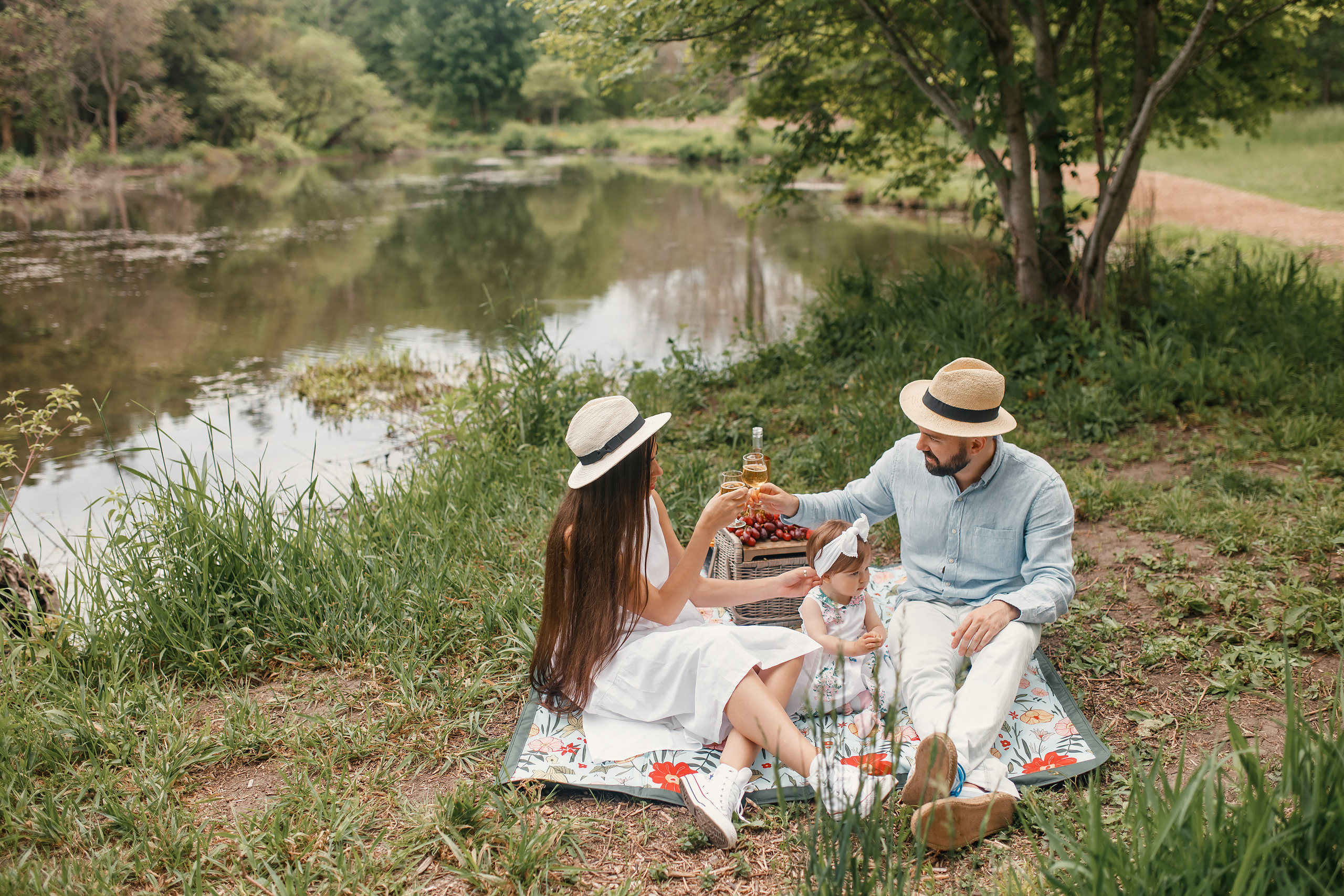 05.23.2021 Family photoshoot. Wedding family event photographer in Chicago Nick Yushevich