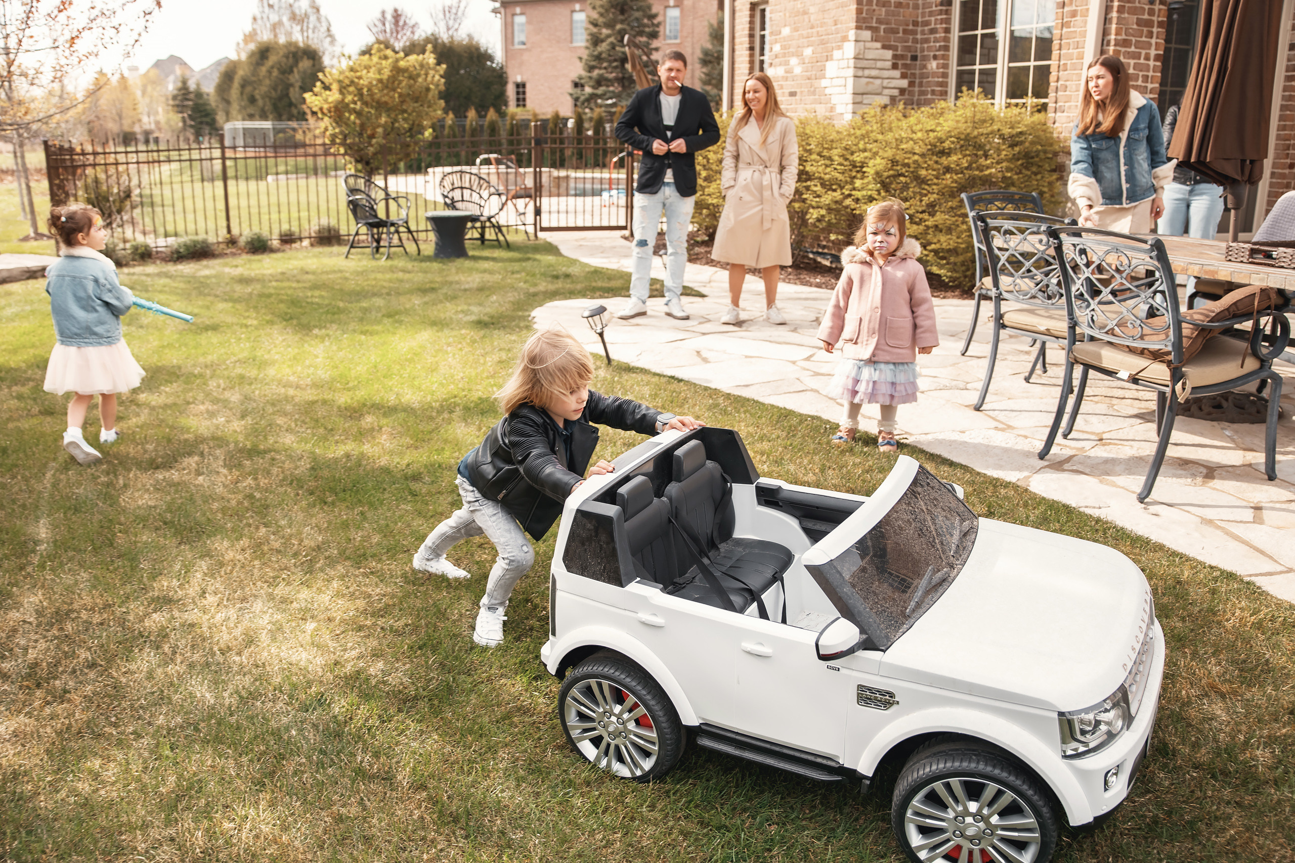 04.25.2021 Birthday. Wedding family event photographer in Chicago Nick Yushevich