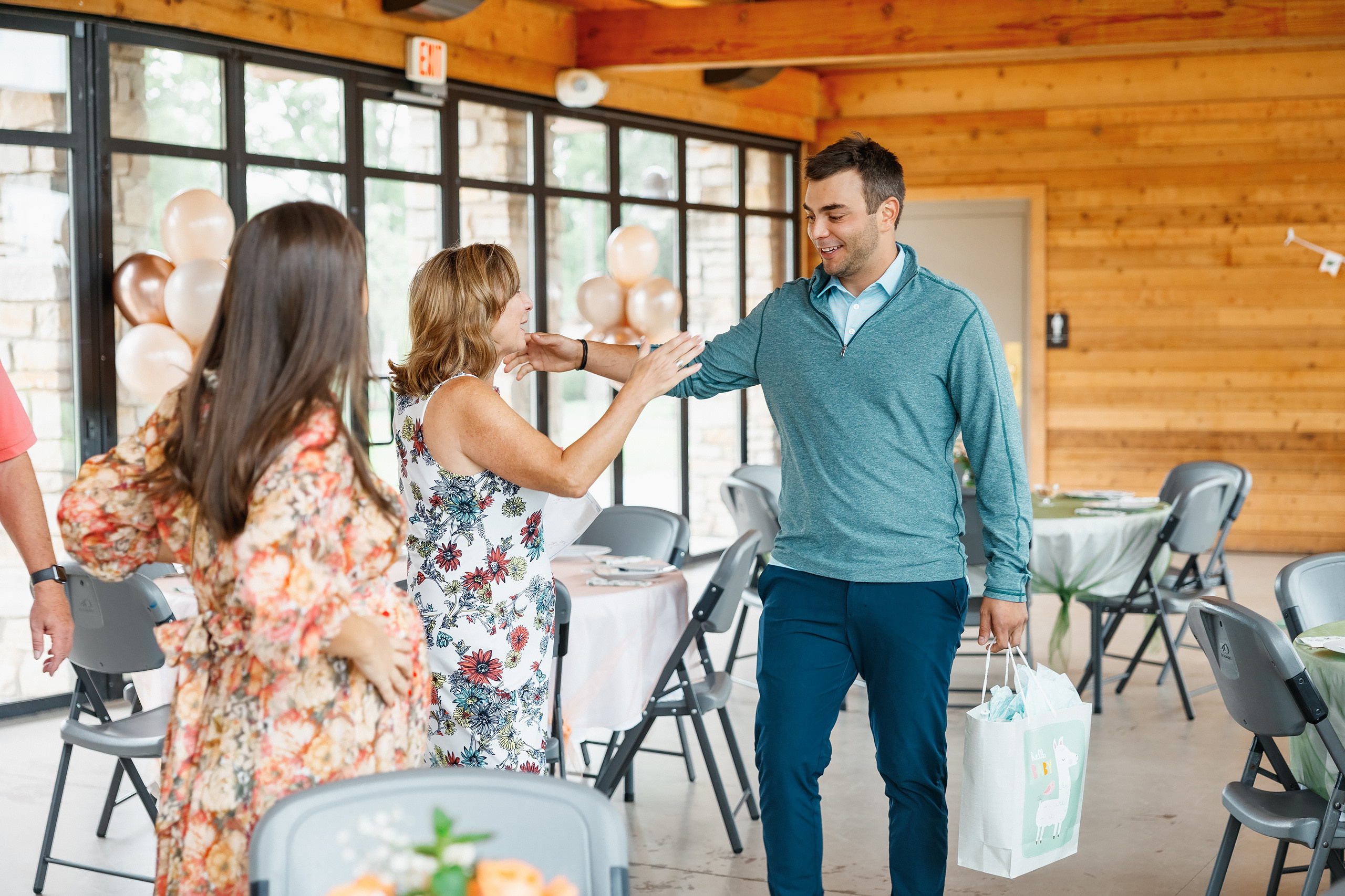 07.11.2021 Baby shower. Wedding family event photographer in Chicago Nick Yushevich