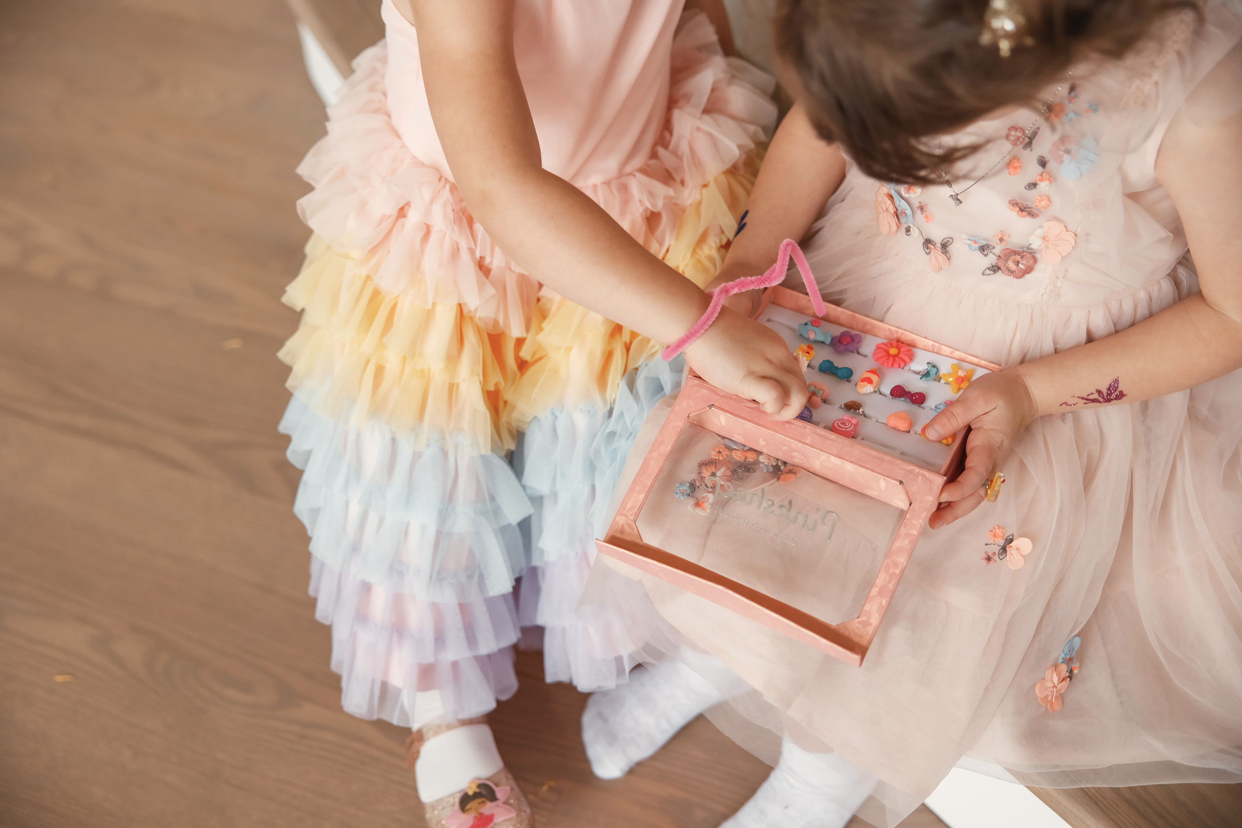 04.25.2021 Birthday. Wedding family event photographer in Chicago Nick Yushevich